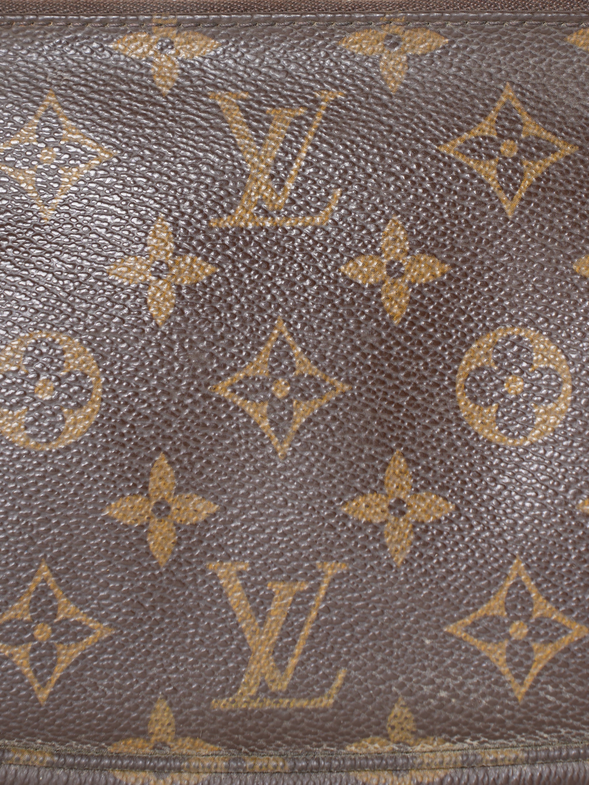 Vintage Louis Vuitton Monogram Pochette