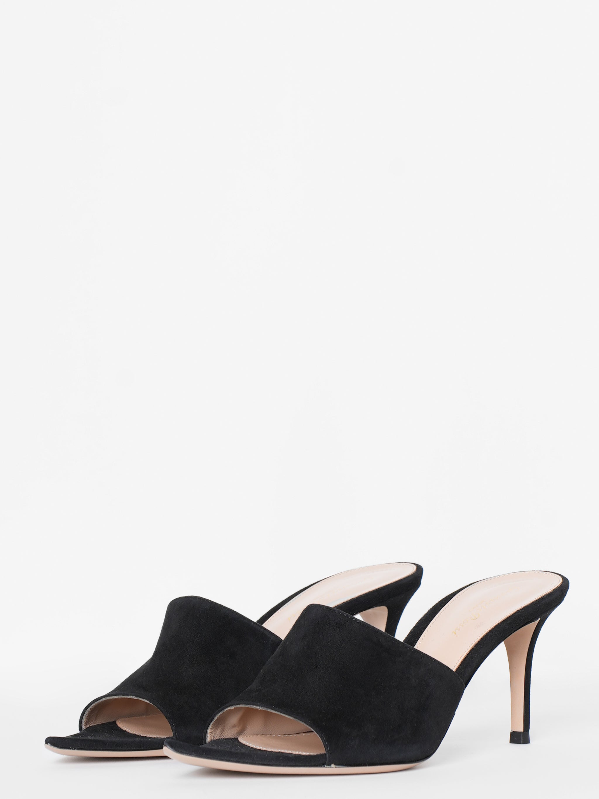 Gianvito Rossi, Gianvito grey suede pump