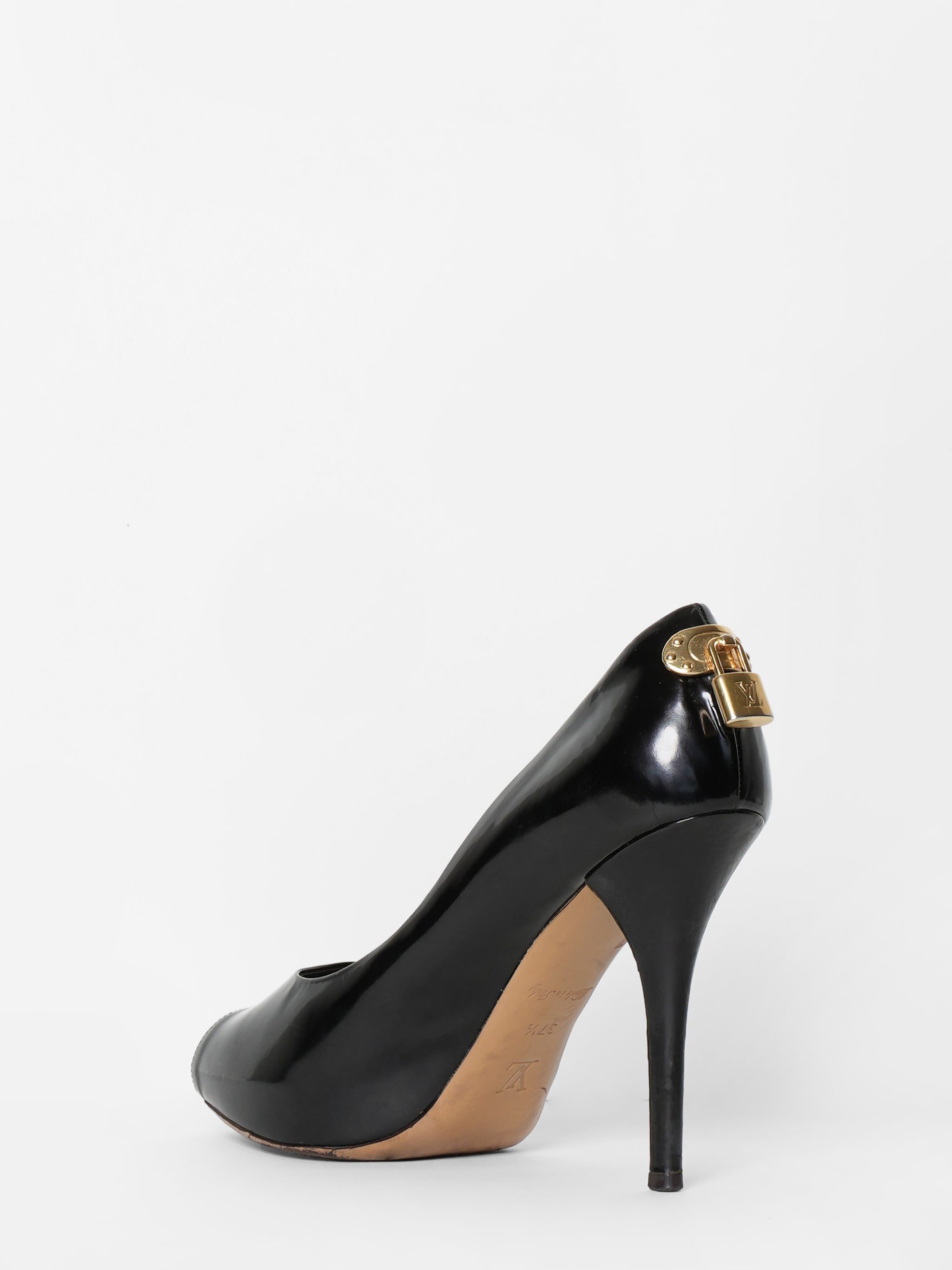 Louis Vuitton Black patent leather Oh Really! Peep Toe Pump