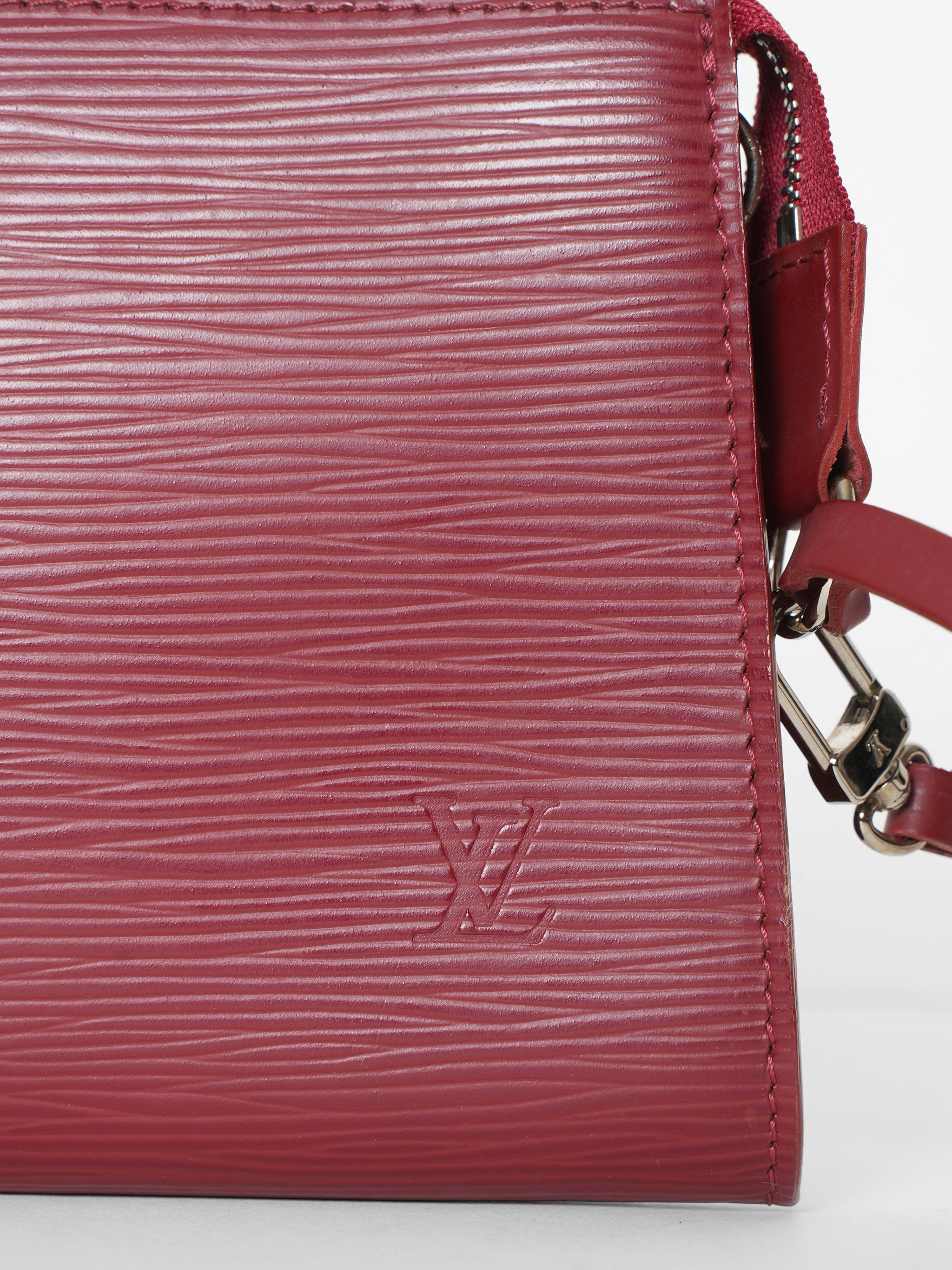 Louis Vuitton Pouch 24 Epi Bag