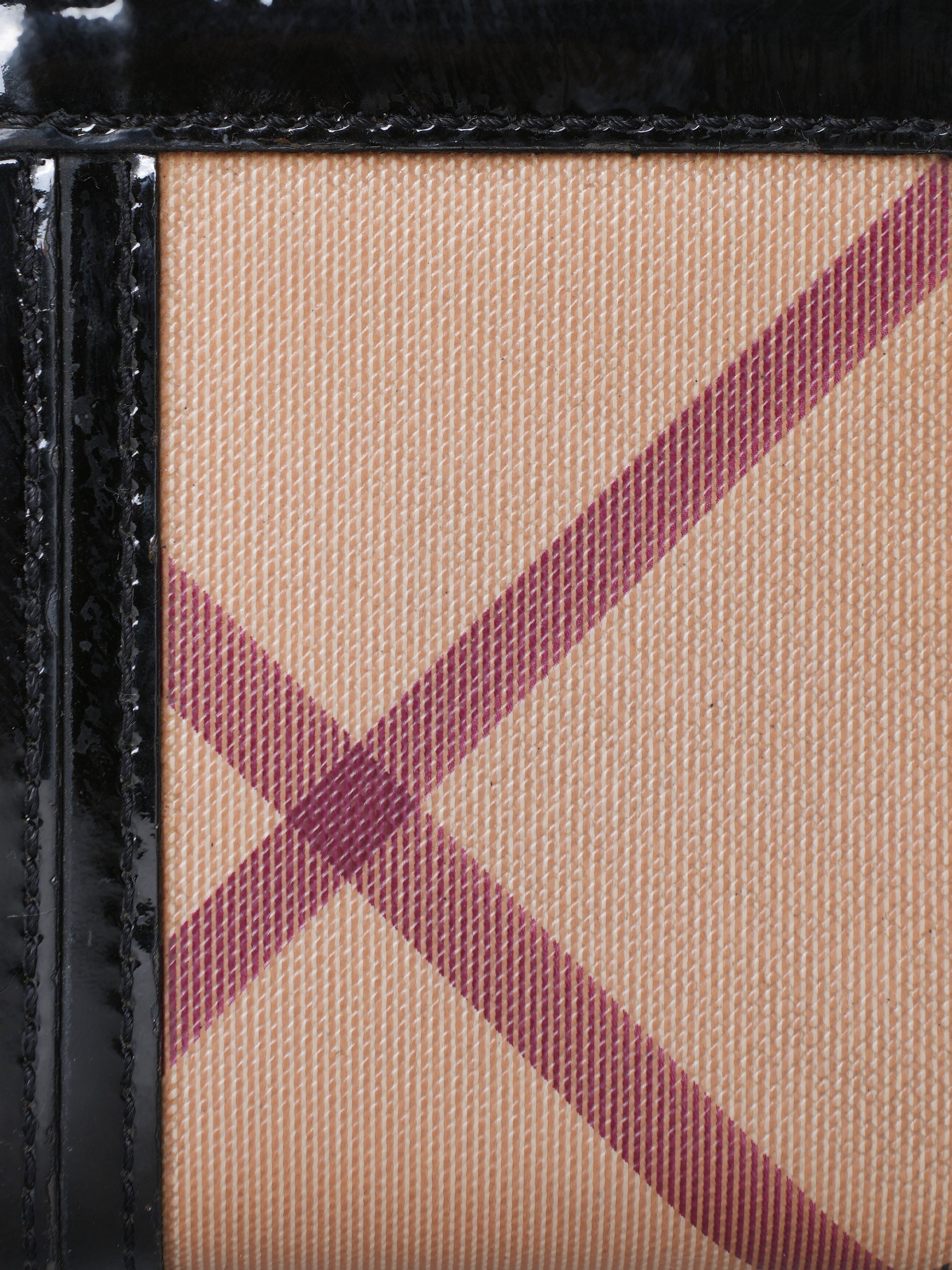Burberry Nova Large Ziggy Zip Around Wallet