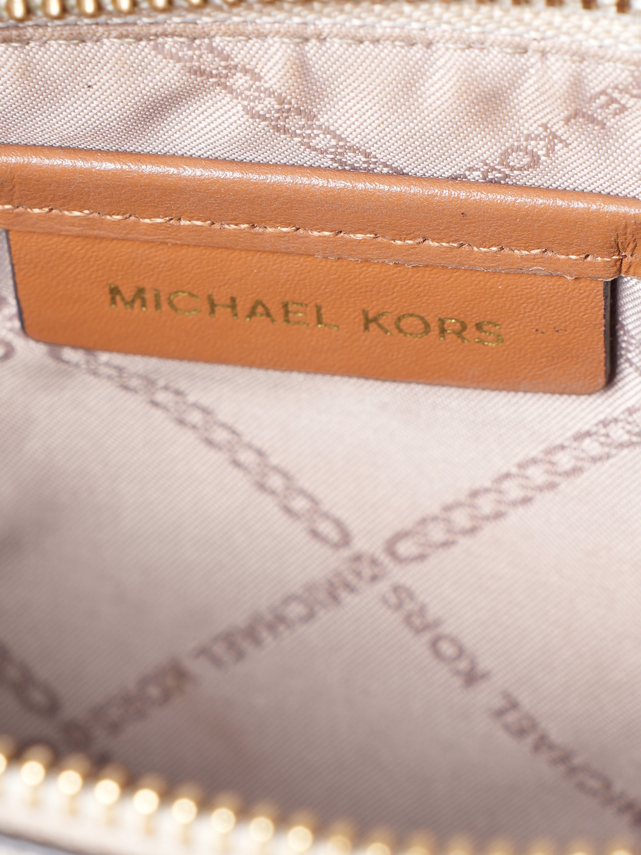 MK Jet Set Chain Pouchette Shoulder Bag