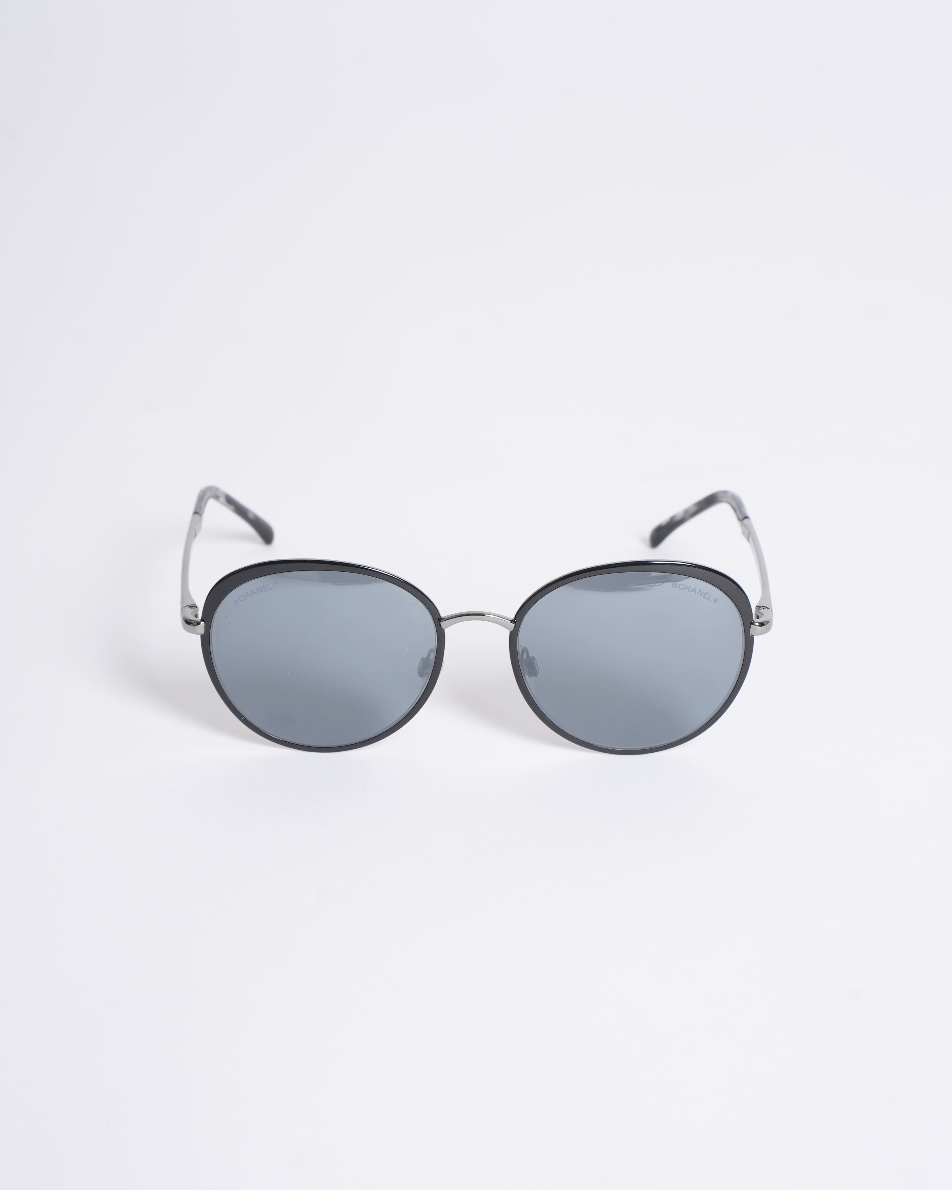 Chanel Round Women Sunglasses In Black