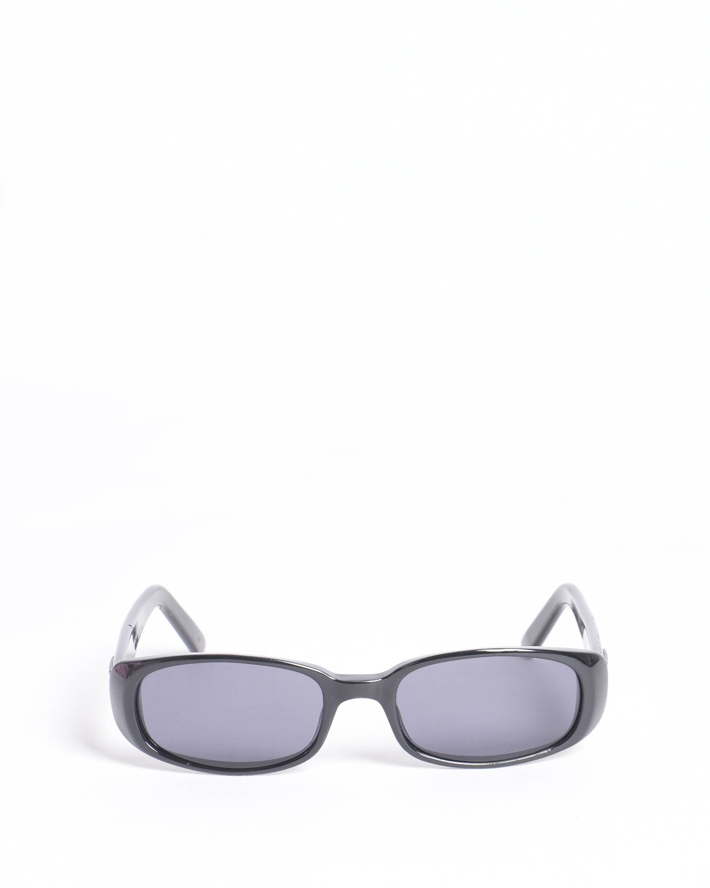 Gucci Rectangle Acetate
Black Sunglasses