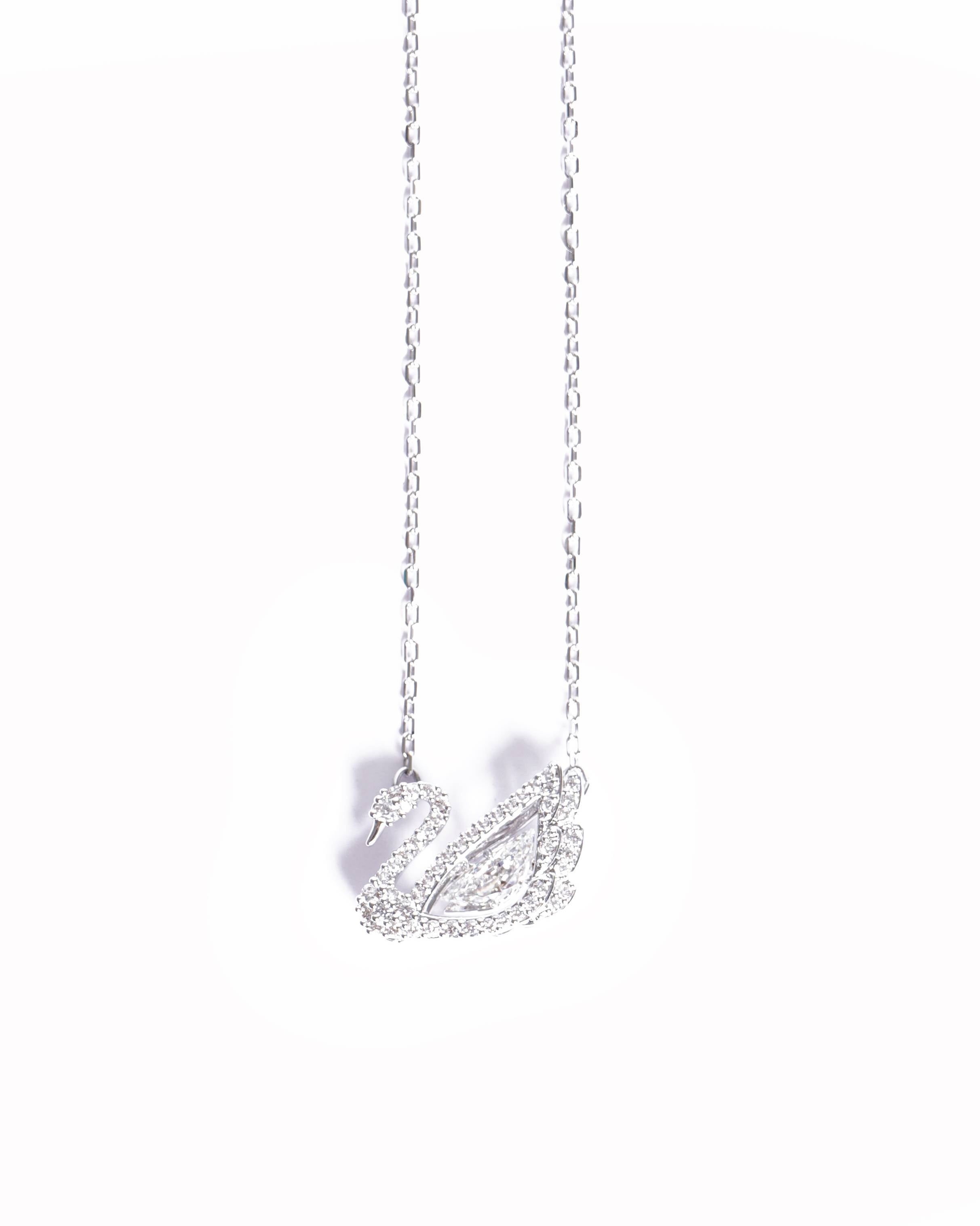 New Swarovski swan necklace with dancing crystal