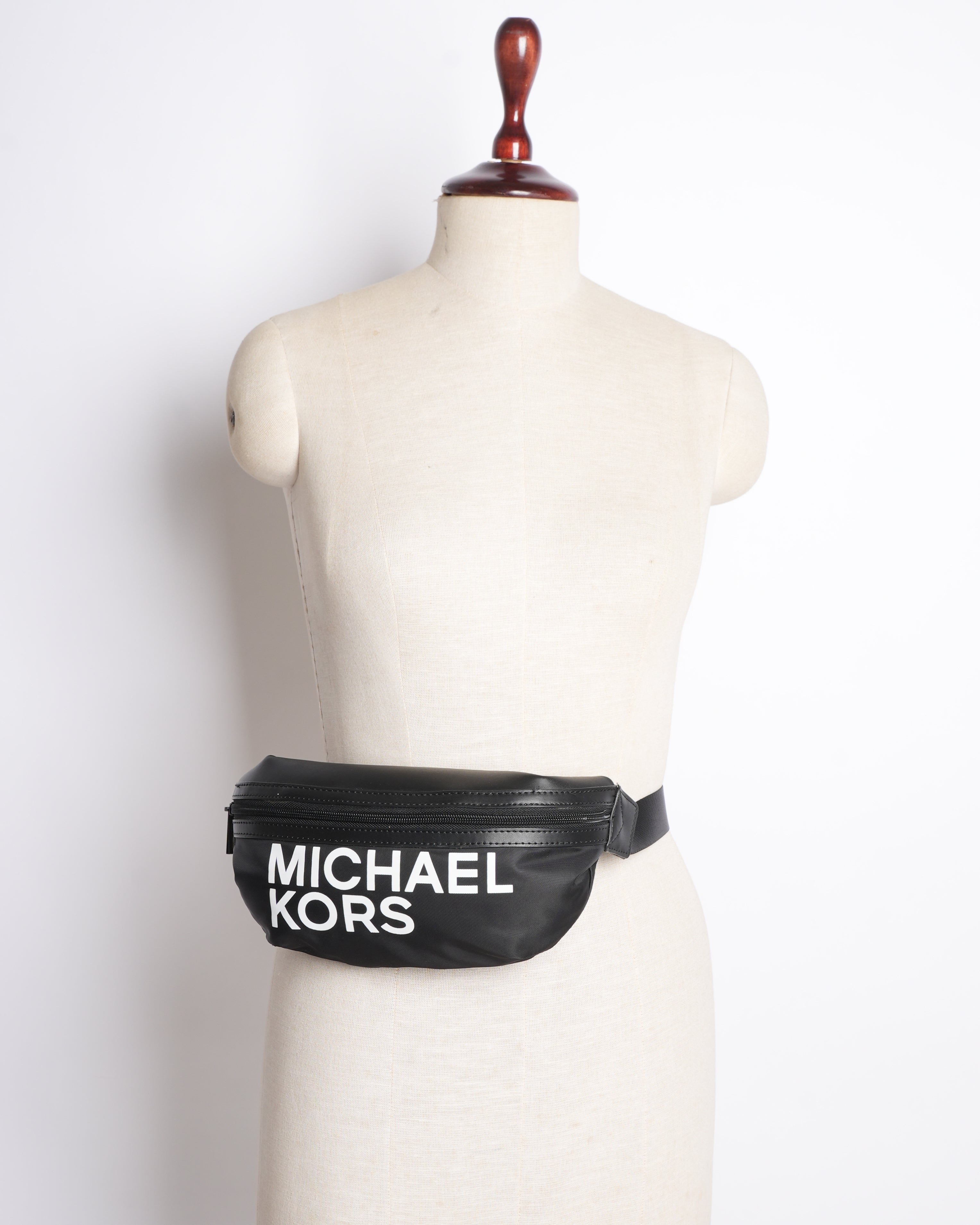Michael Kors Unisex Belt Bag In Black
