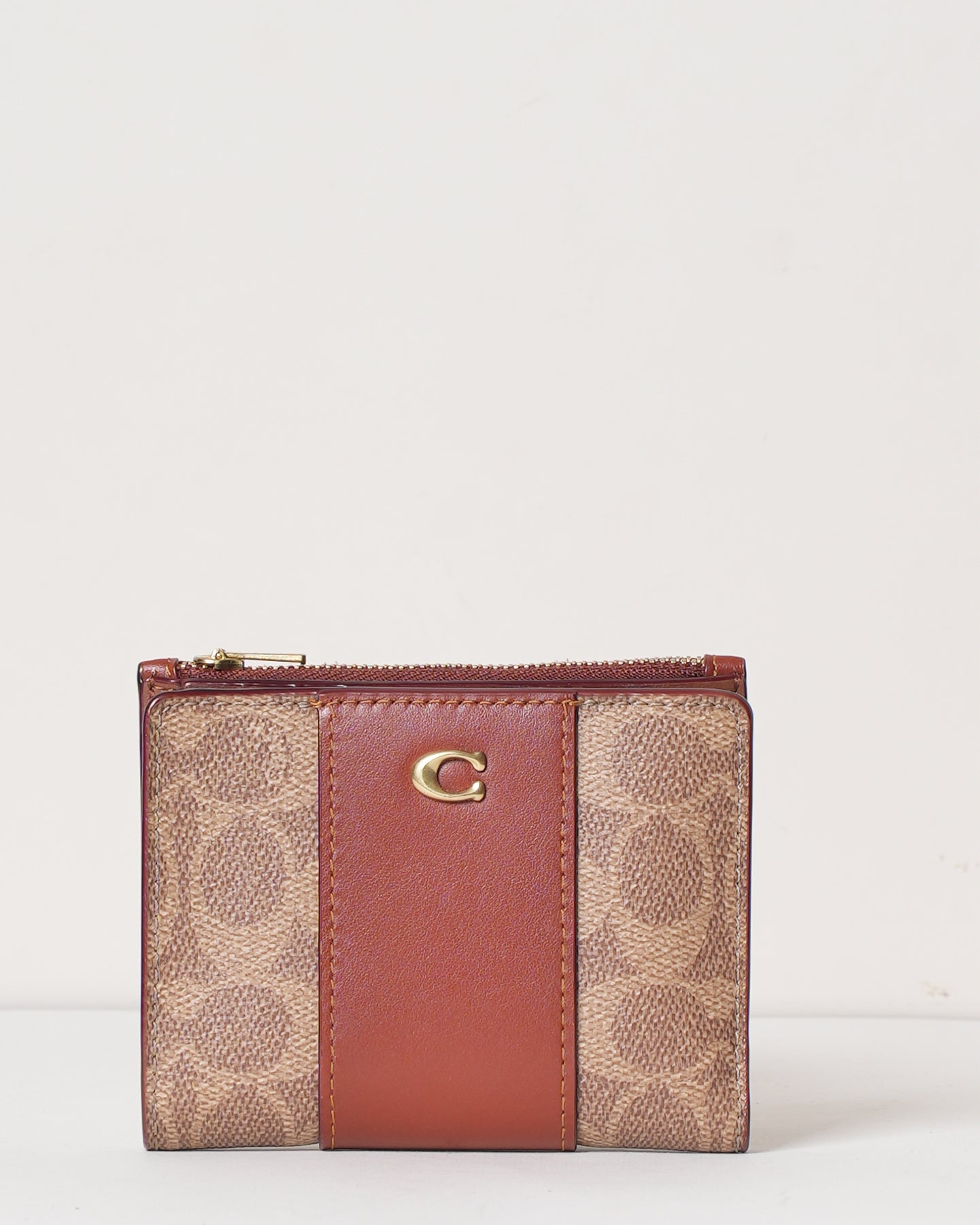 Coach Wallet In Signature Canvas