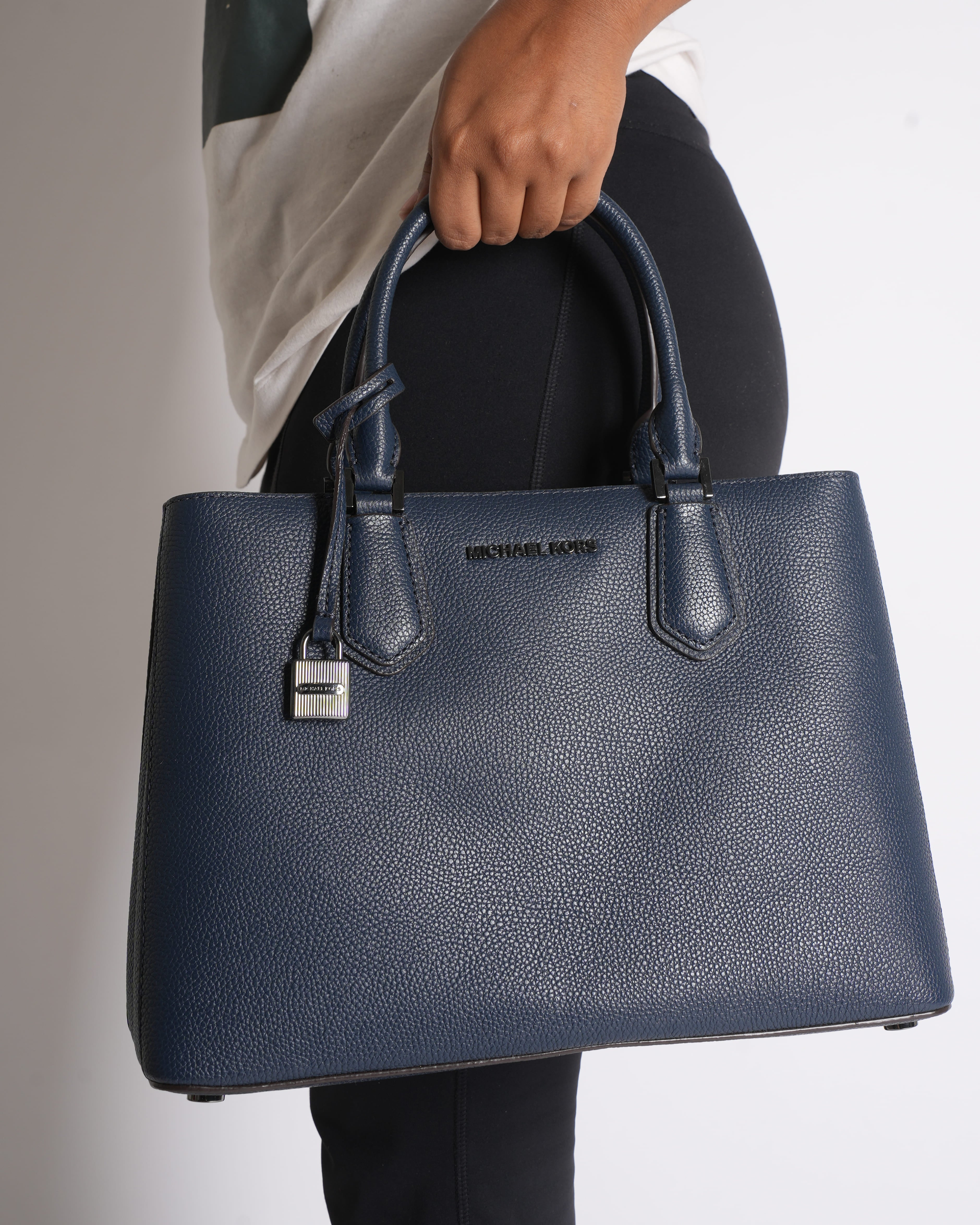 New Michael Kors Camille Shoulder Bag In Navy Blue
