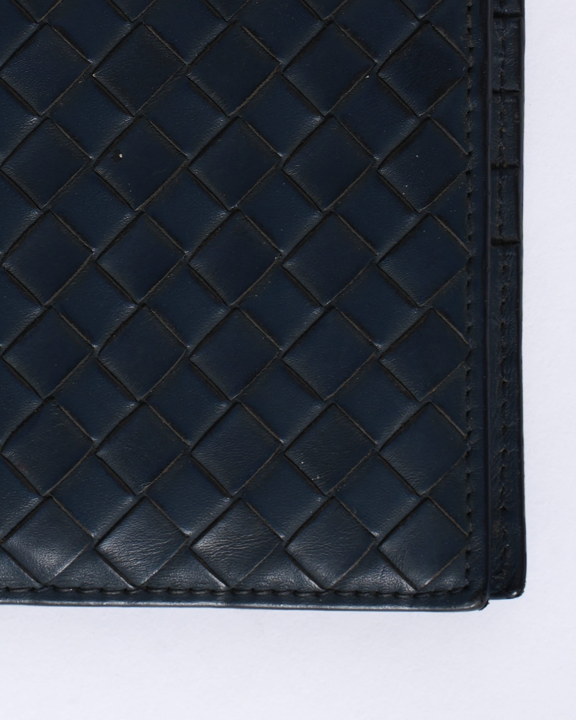 Bottega Veneta Intrecciato Bi-Fold Wallet