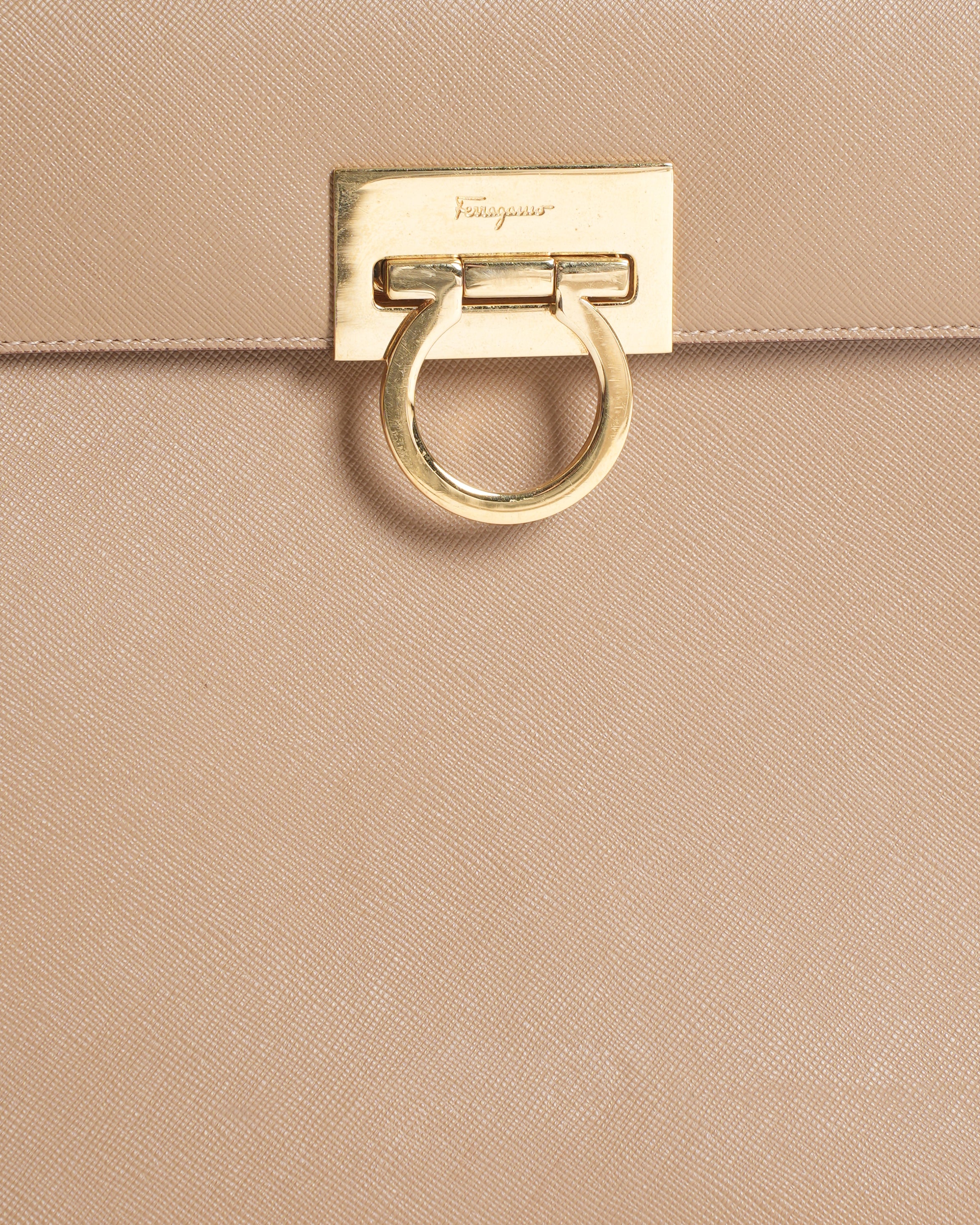 Salvatore Ferragamo nude omega logo handbag