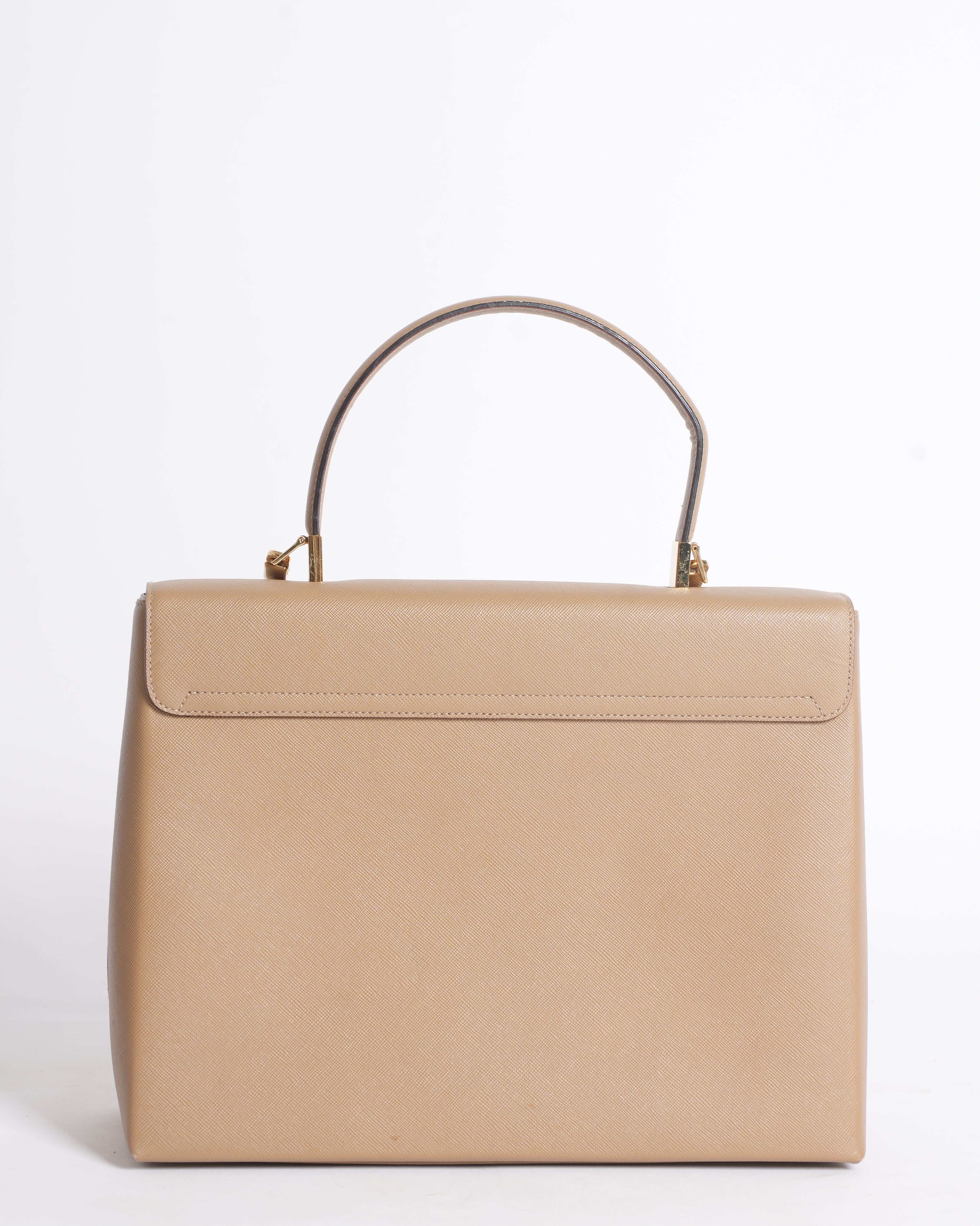 Salvatore Ferragamo nude omega logo handbag