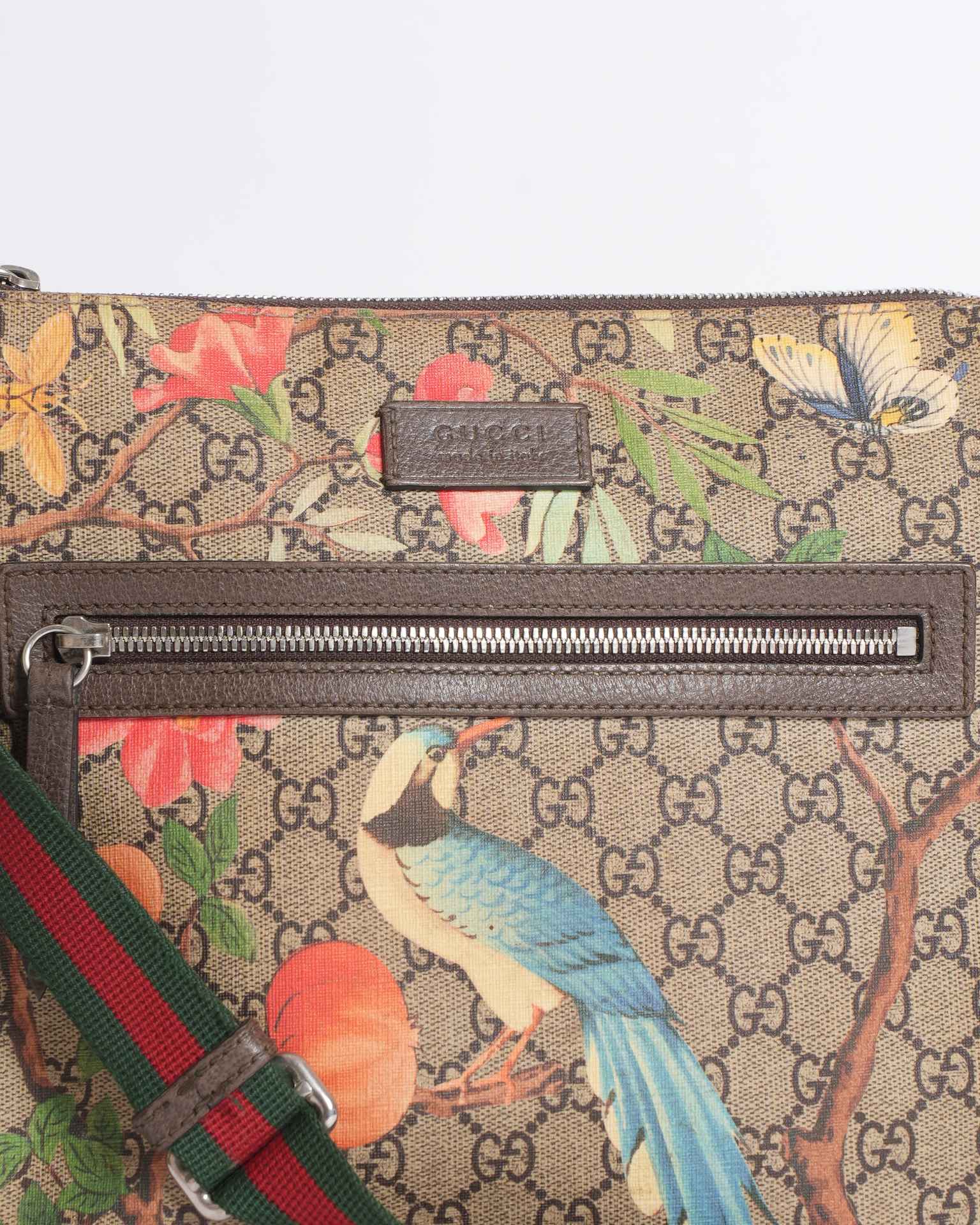 Gucci Tian Print GG Supreme Canvas Messenger Bag