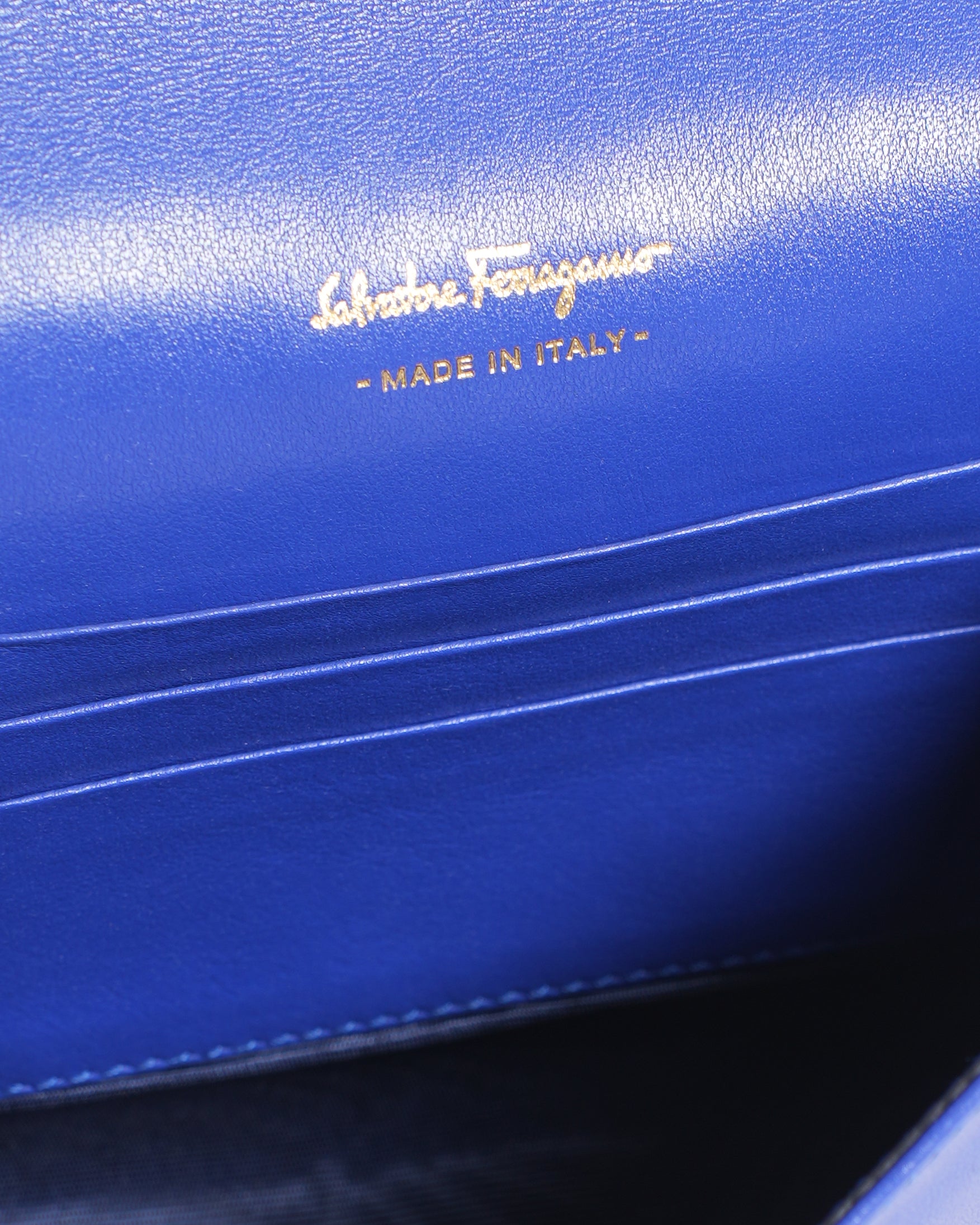Salvatore ferragamo zaffiro viola handbag