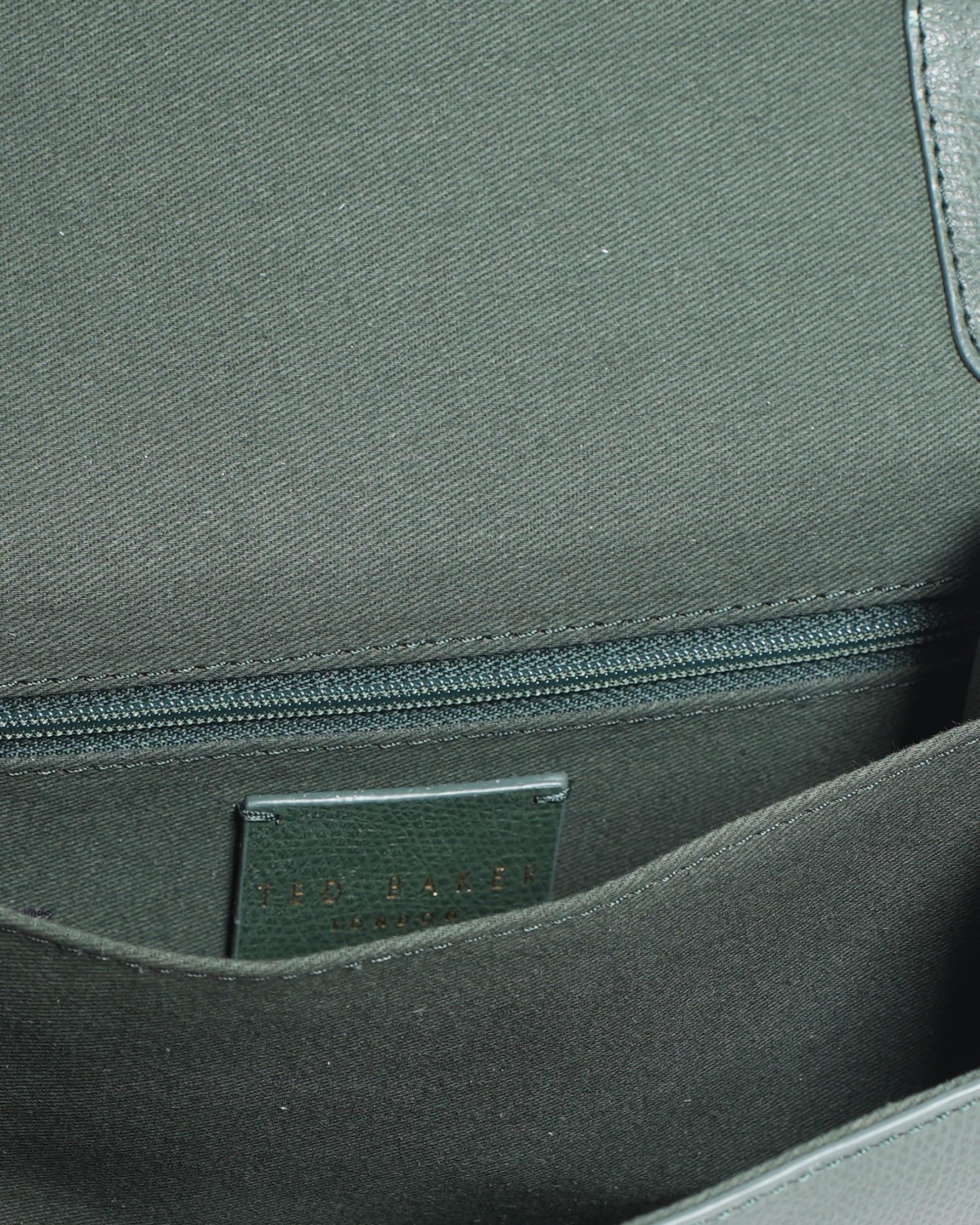 New Ted Baker London Sloane Padlock Crossbody Bag In Green