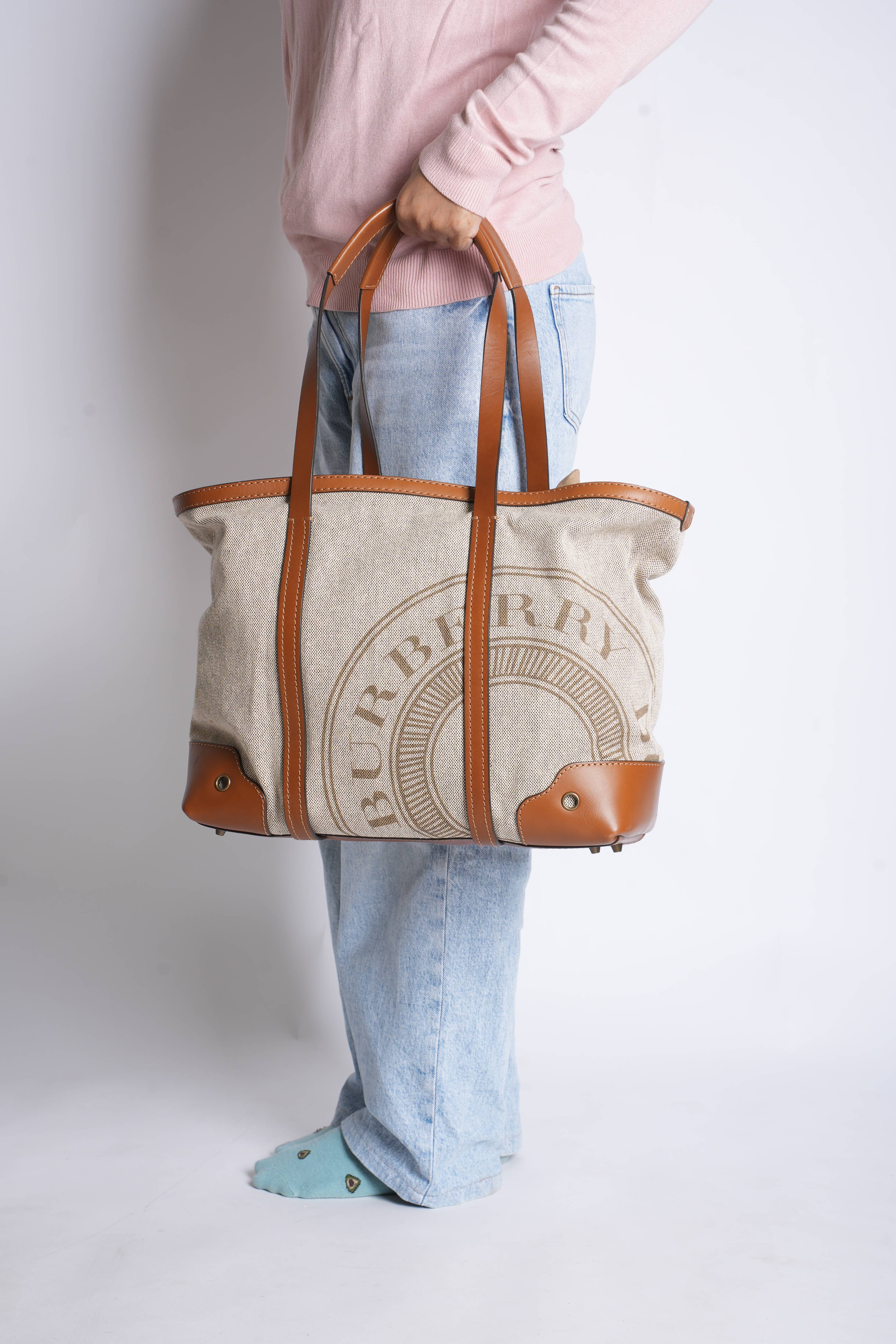 New Burberry
Patterson Canvas Logo Tote