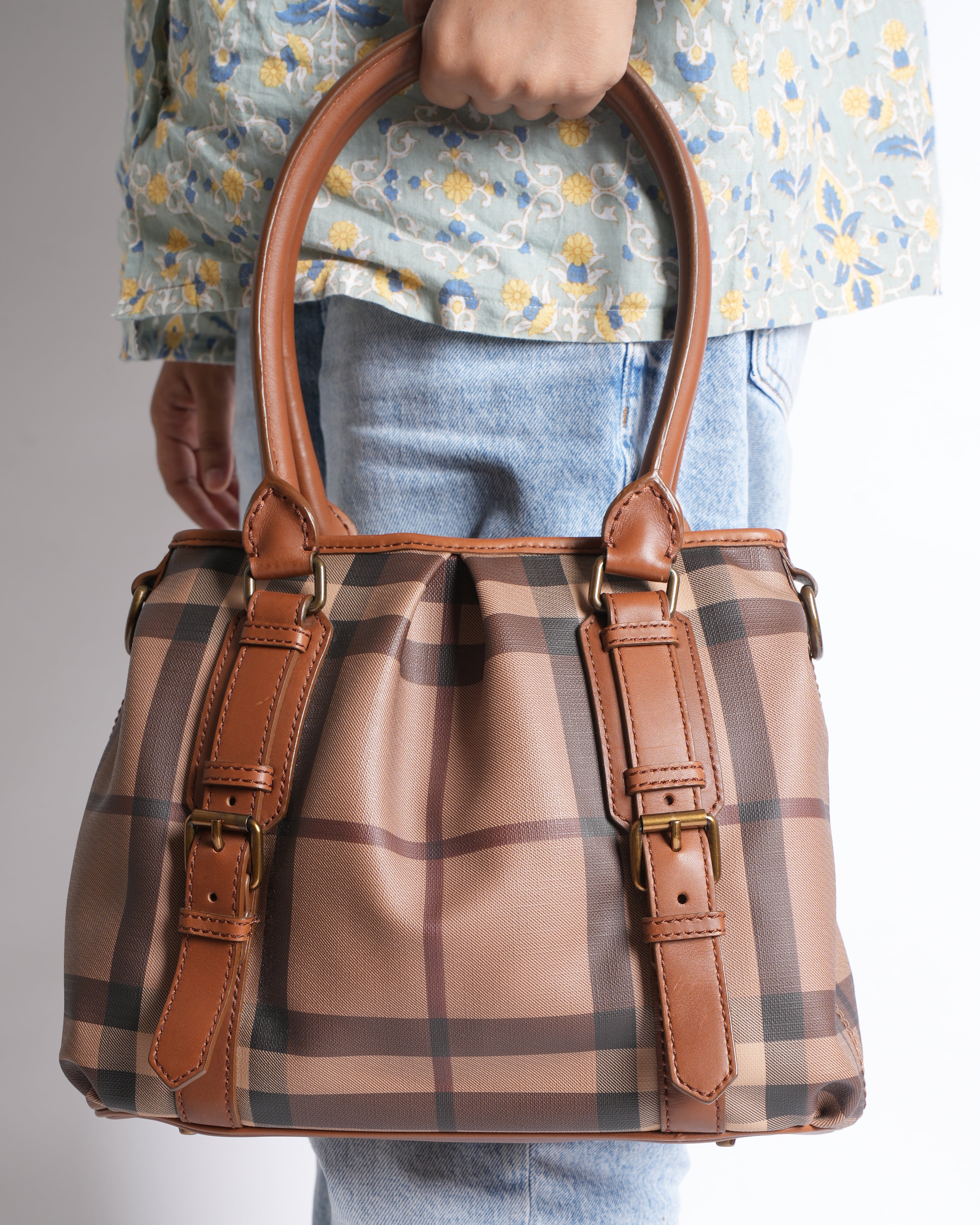 Burberry New Nova Check Brown Leather Northfield Shoulder Bag