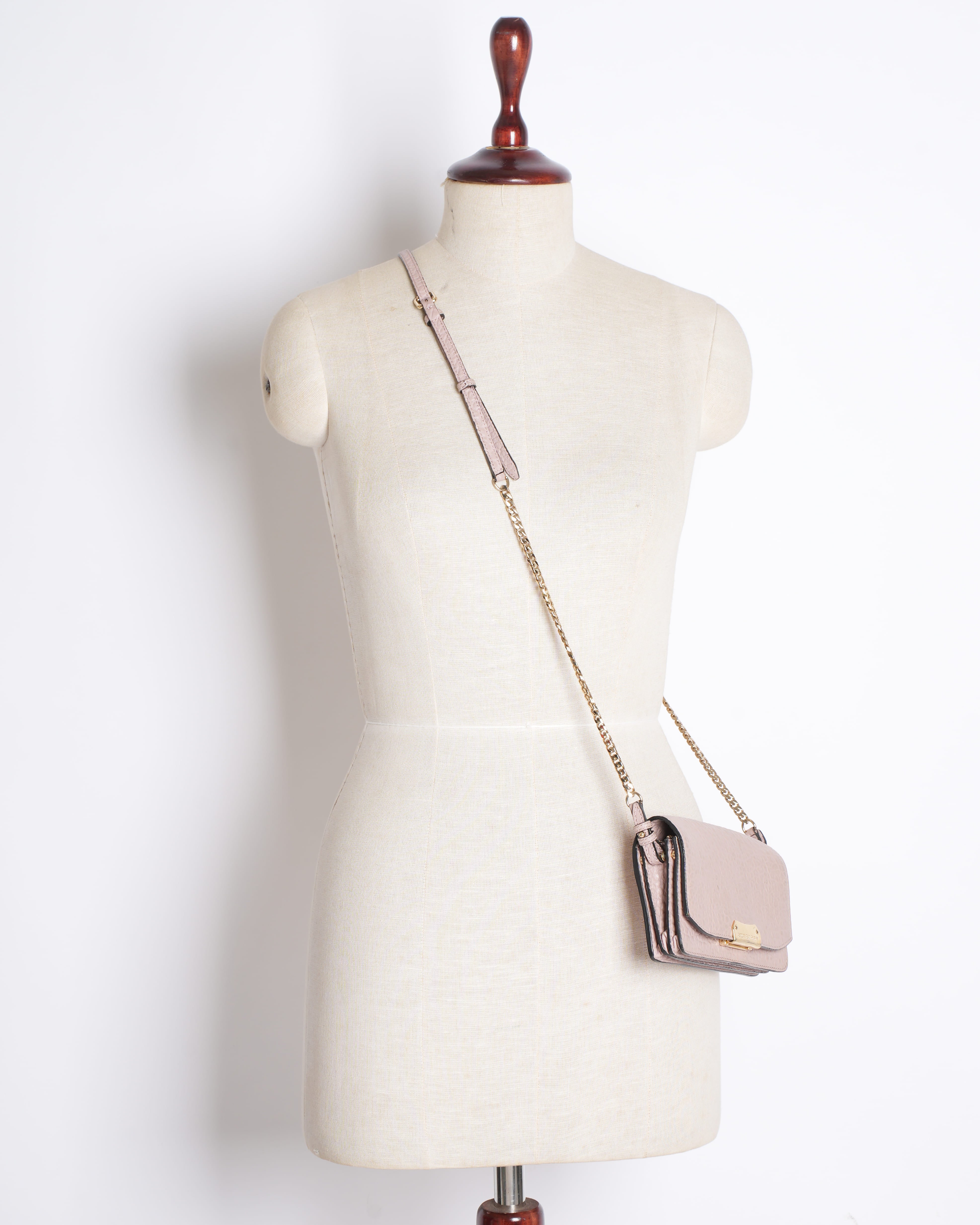 Burberry Crossbody Wallet in Pink