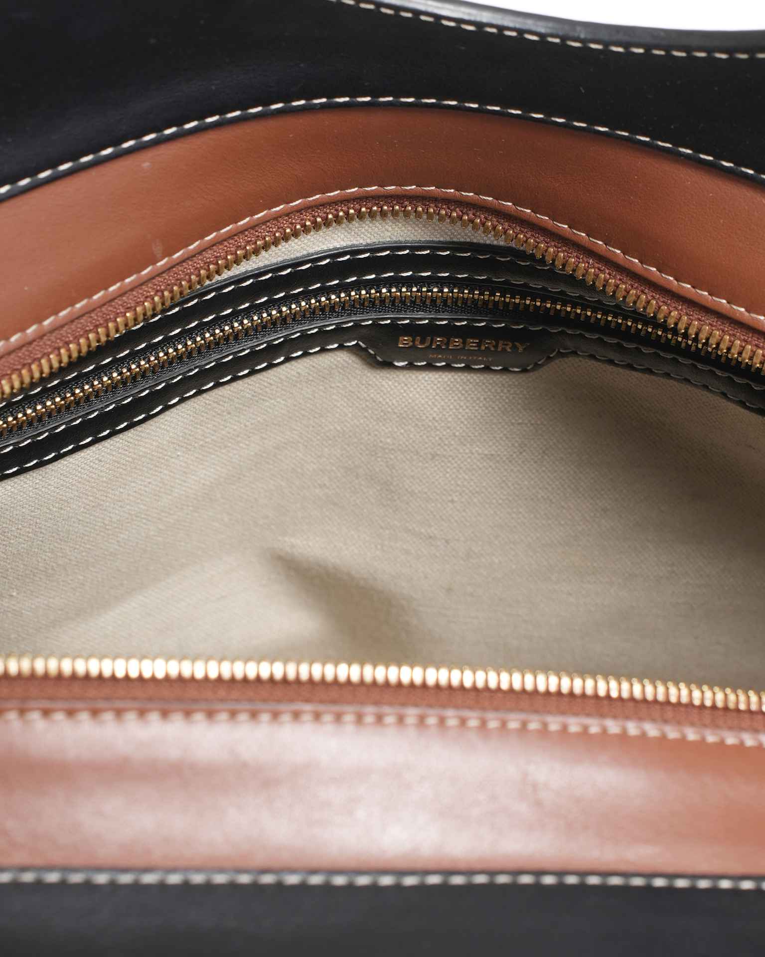 New Burberry Messenger Large Pocket Handbag