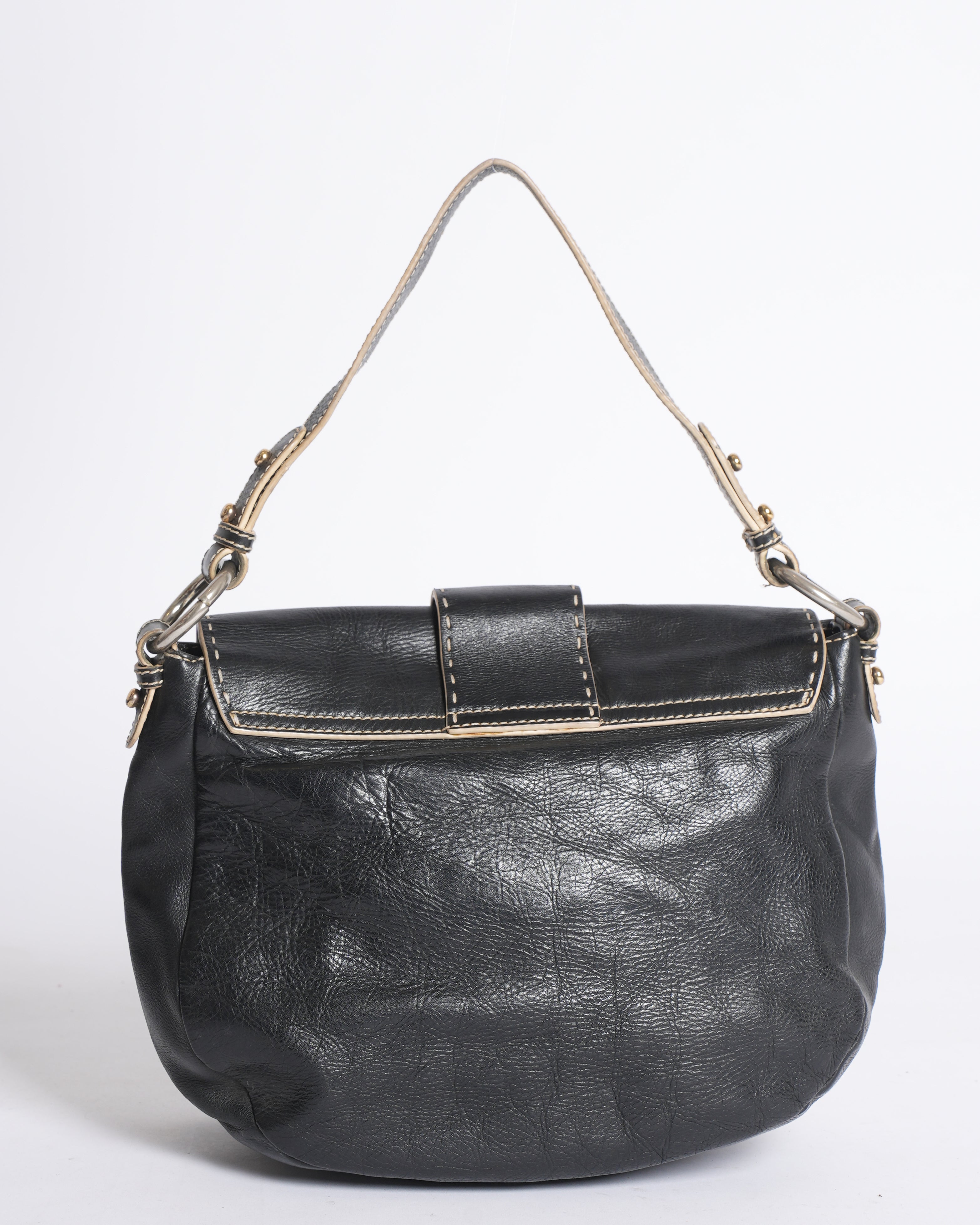 Badgley Mischka Flap Closure Shoulder Bag In Black