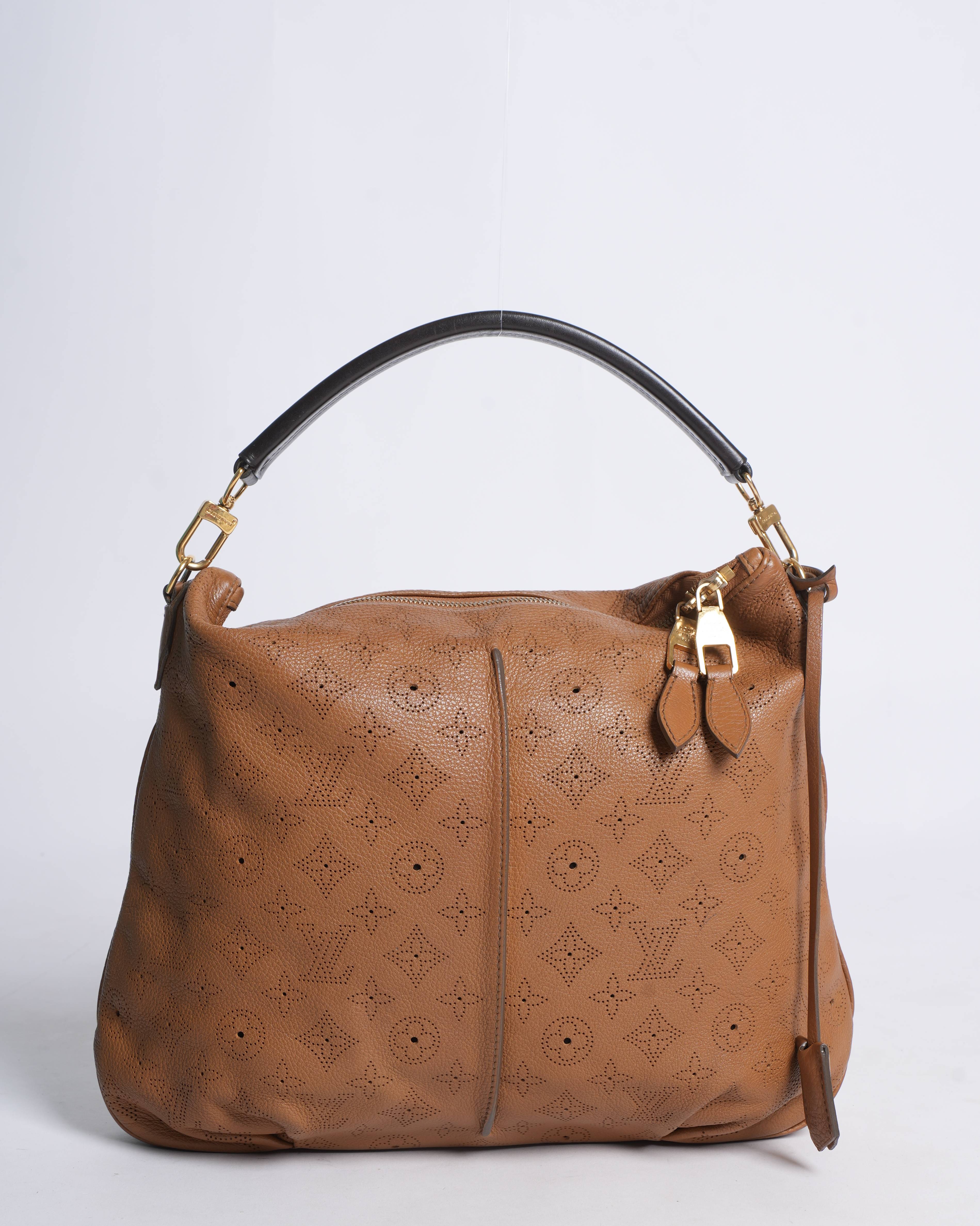 Louis Vuitton
Caramel Monogram Mahina Leather Selene PM Shoulder Bag