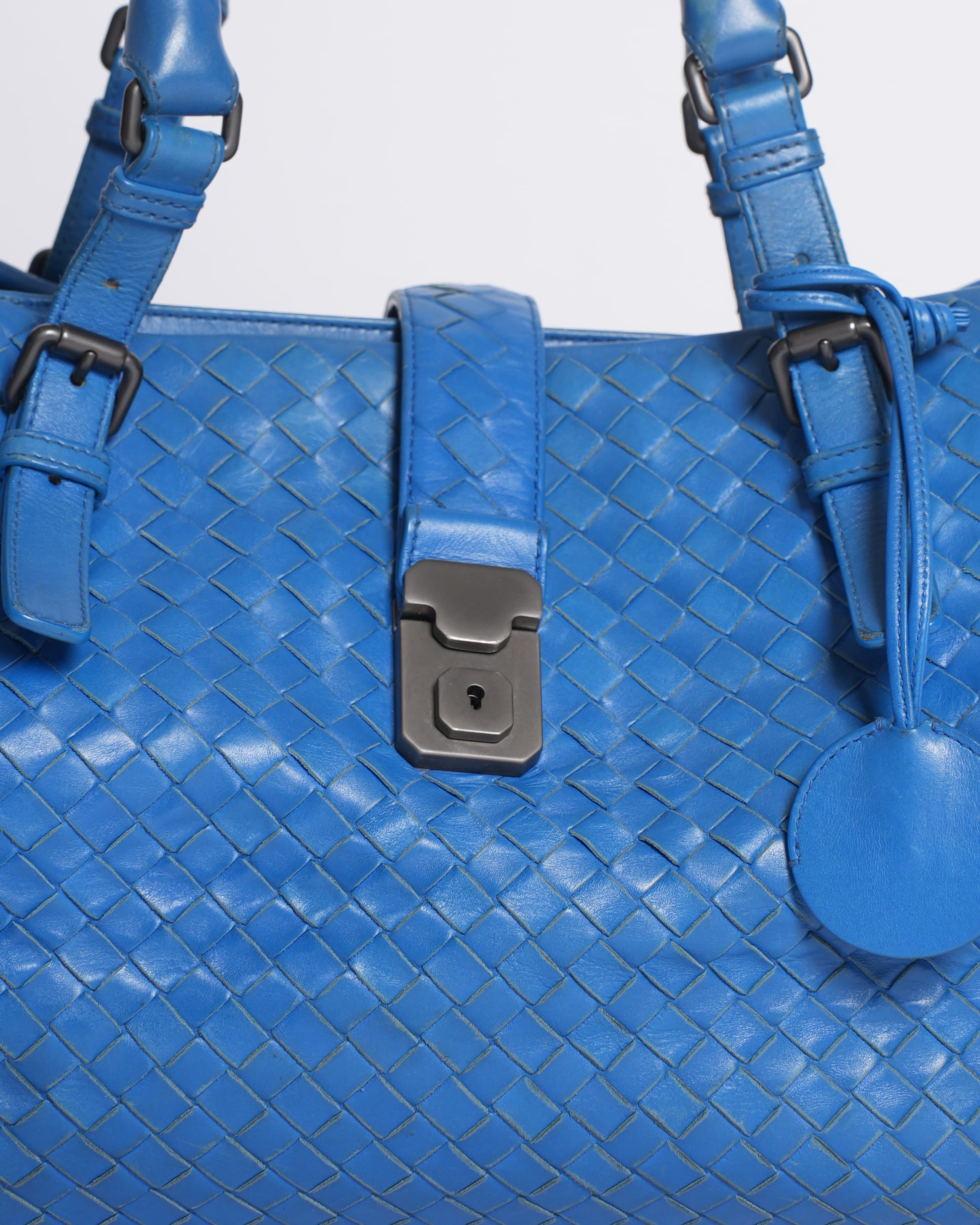 Bottega Veneta Intrecciato Medium Roma Bag