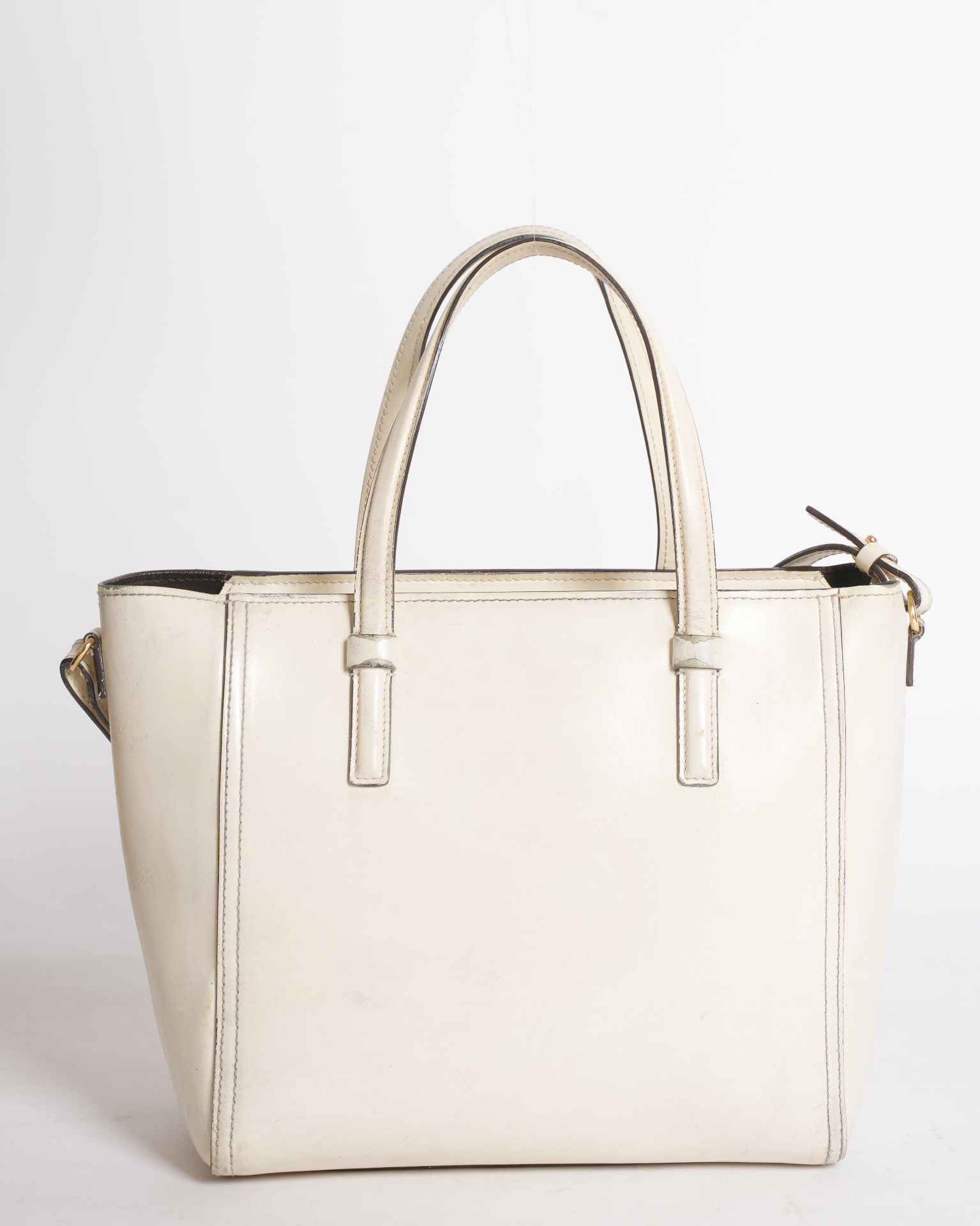 Salvatore ferragamo amy shoulder tote bag