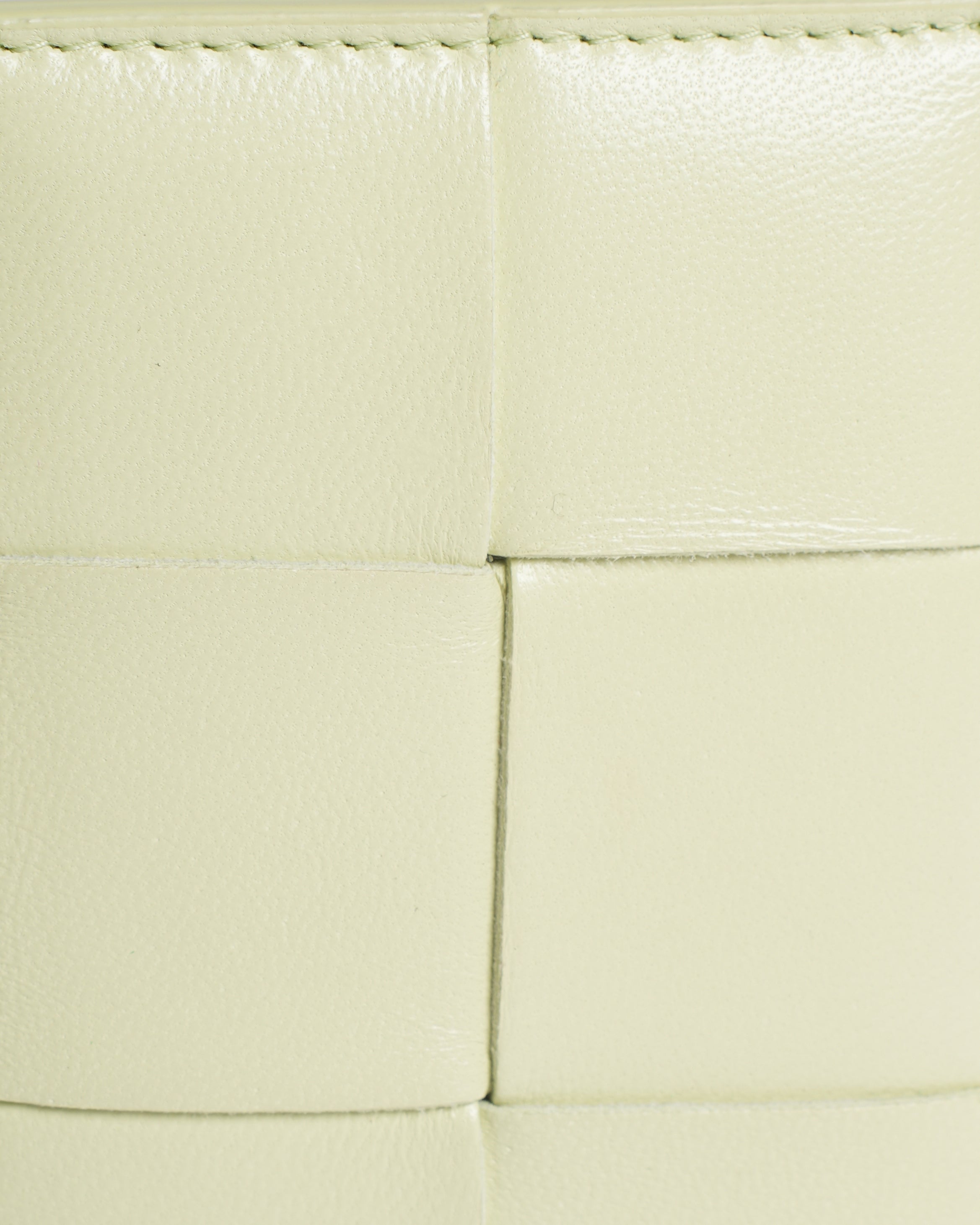 New Bottega Veneta Cassette Card Holder in Green