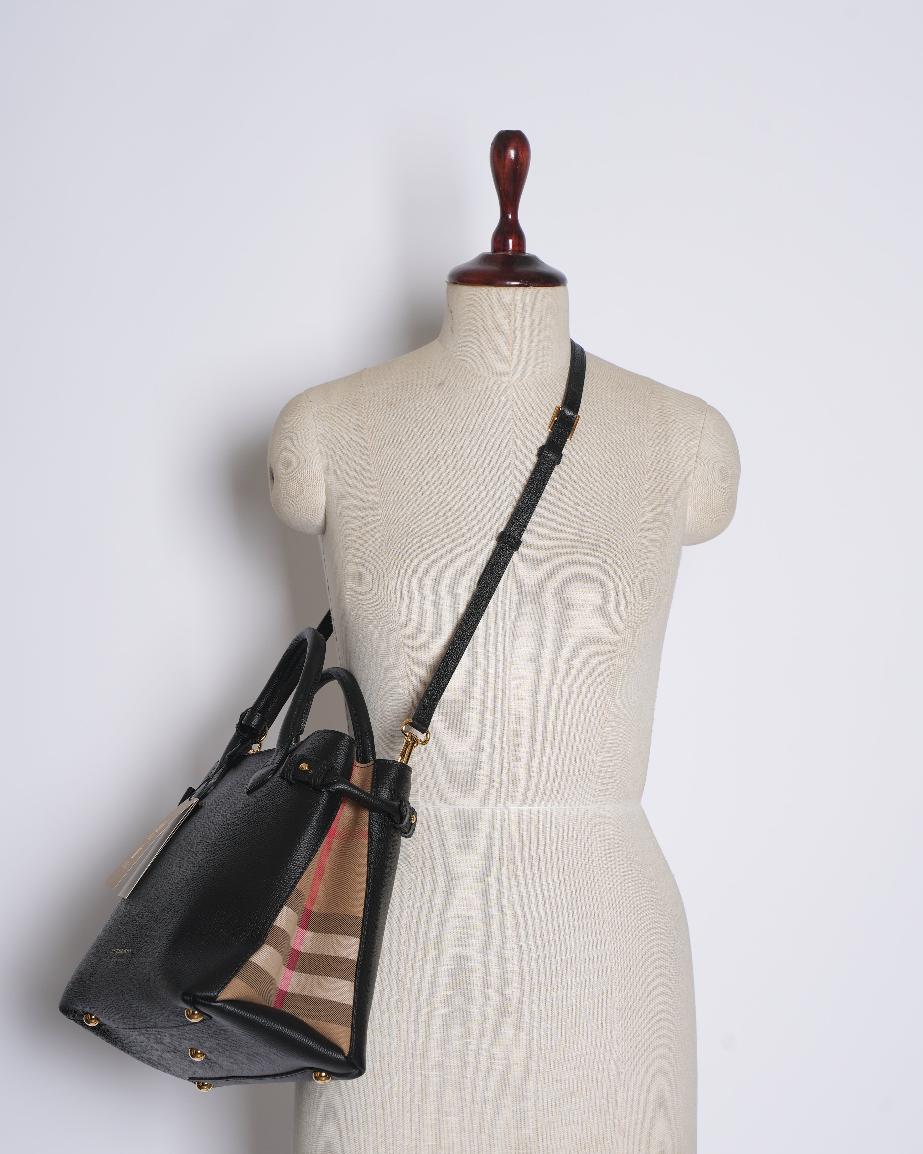 New Burberry banner medium Bag