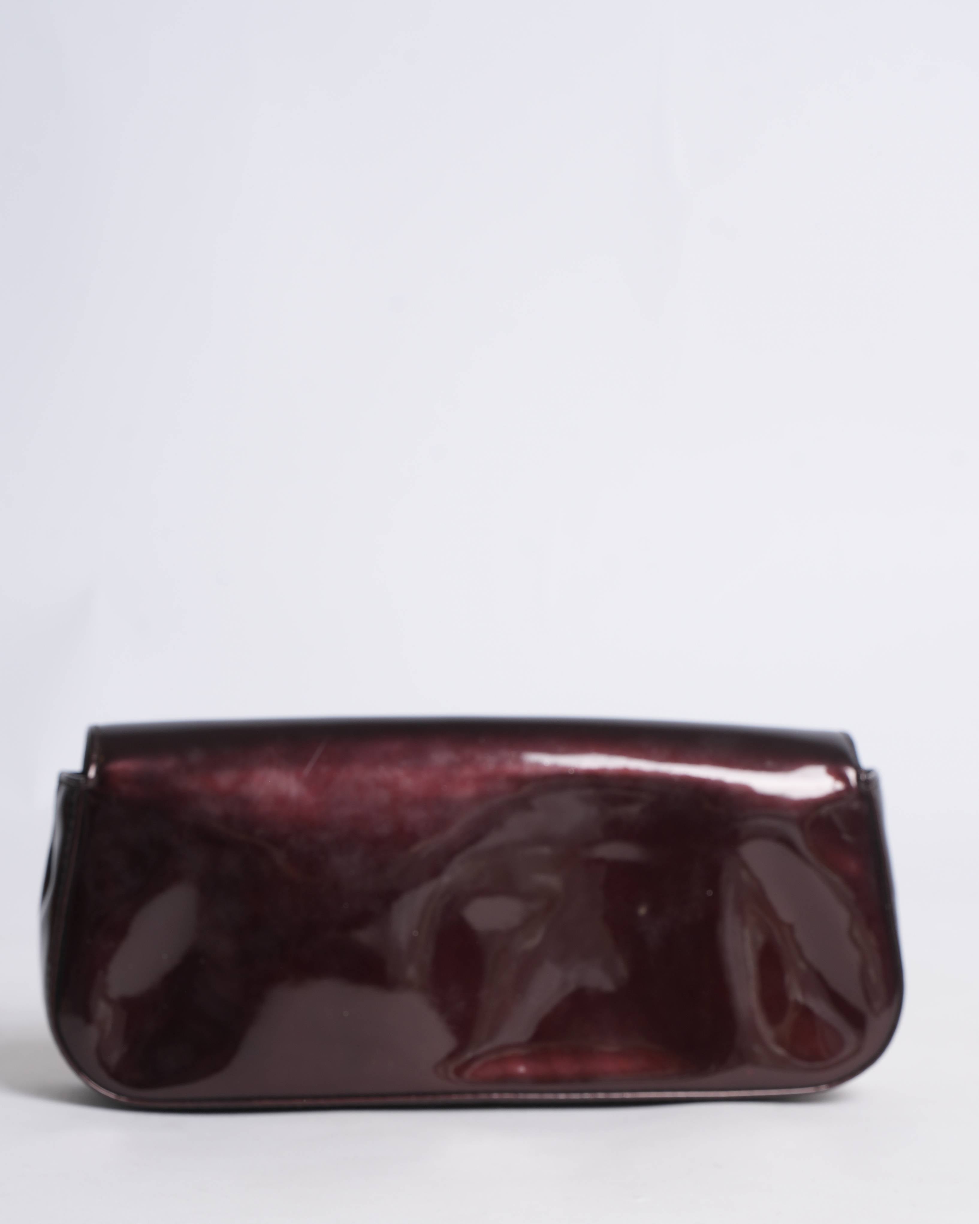 Louis Vuitton Amarante Vernis Sobo Clutch