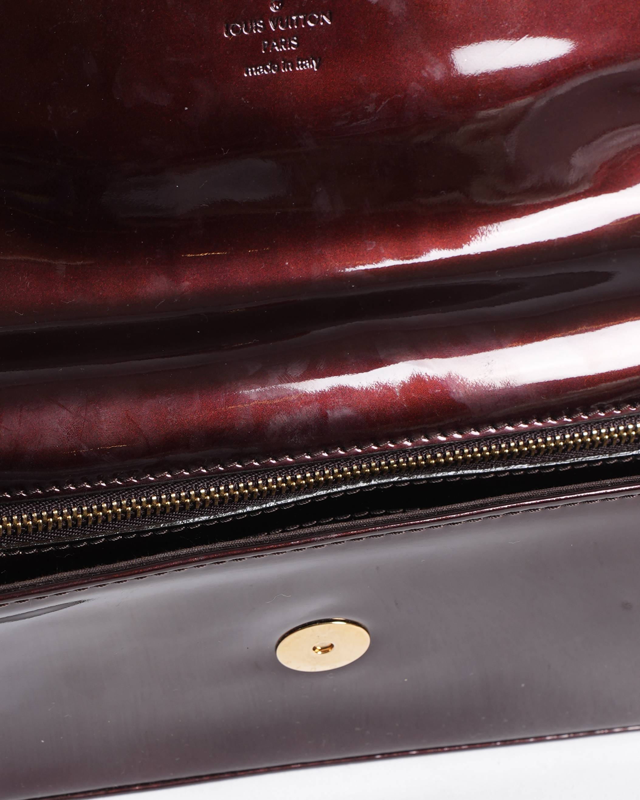 Louis Vuitton Amarante Vernis Sobo Clutch