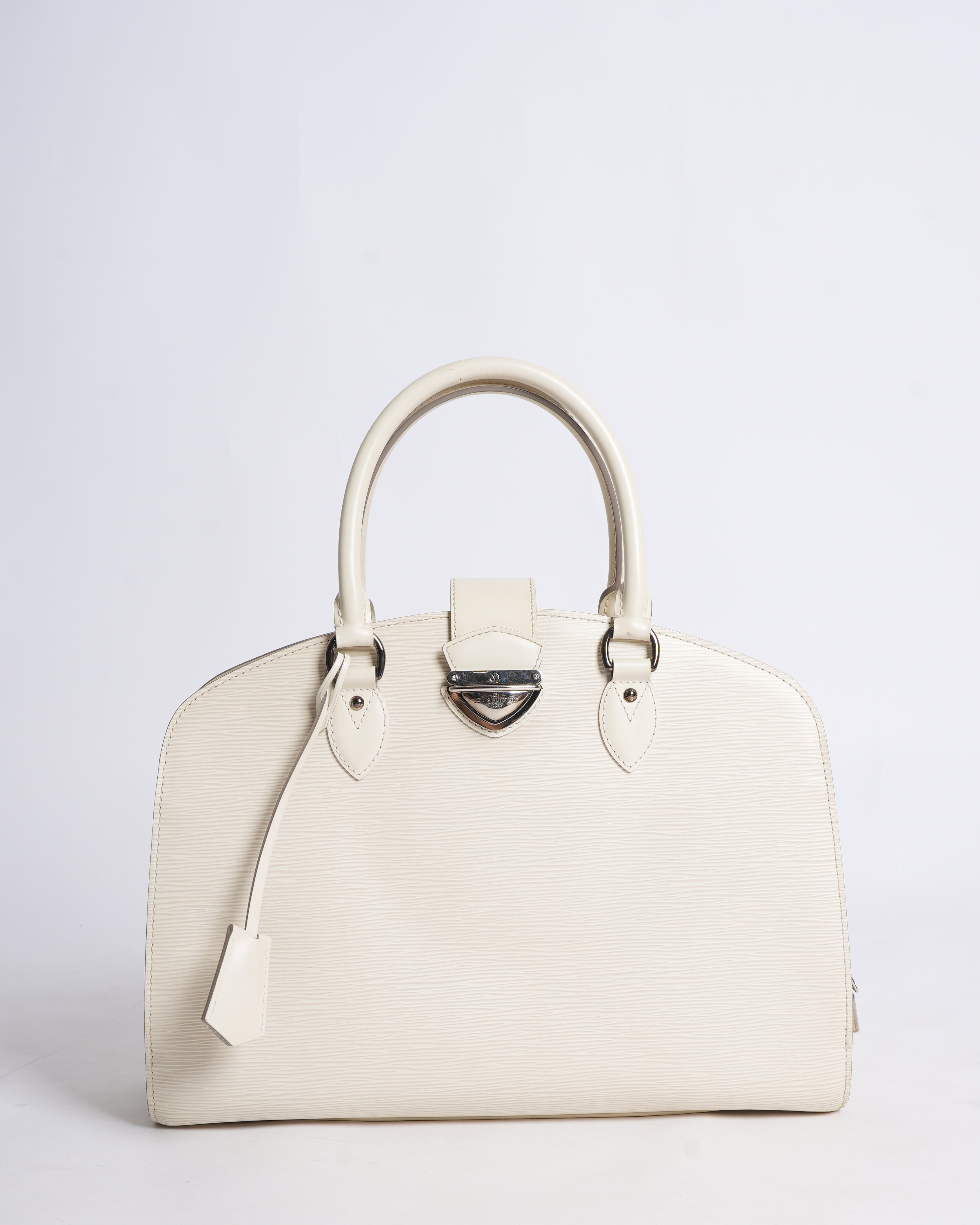 Louis Vuitton
Ivory Epi Leather Pont Neuf GM Bag