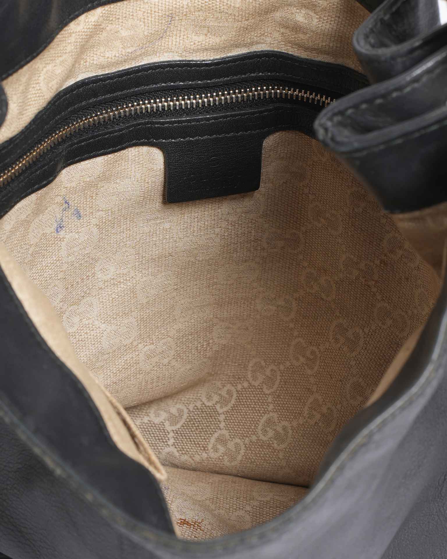 Gucci Hobo Bag In Black