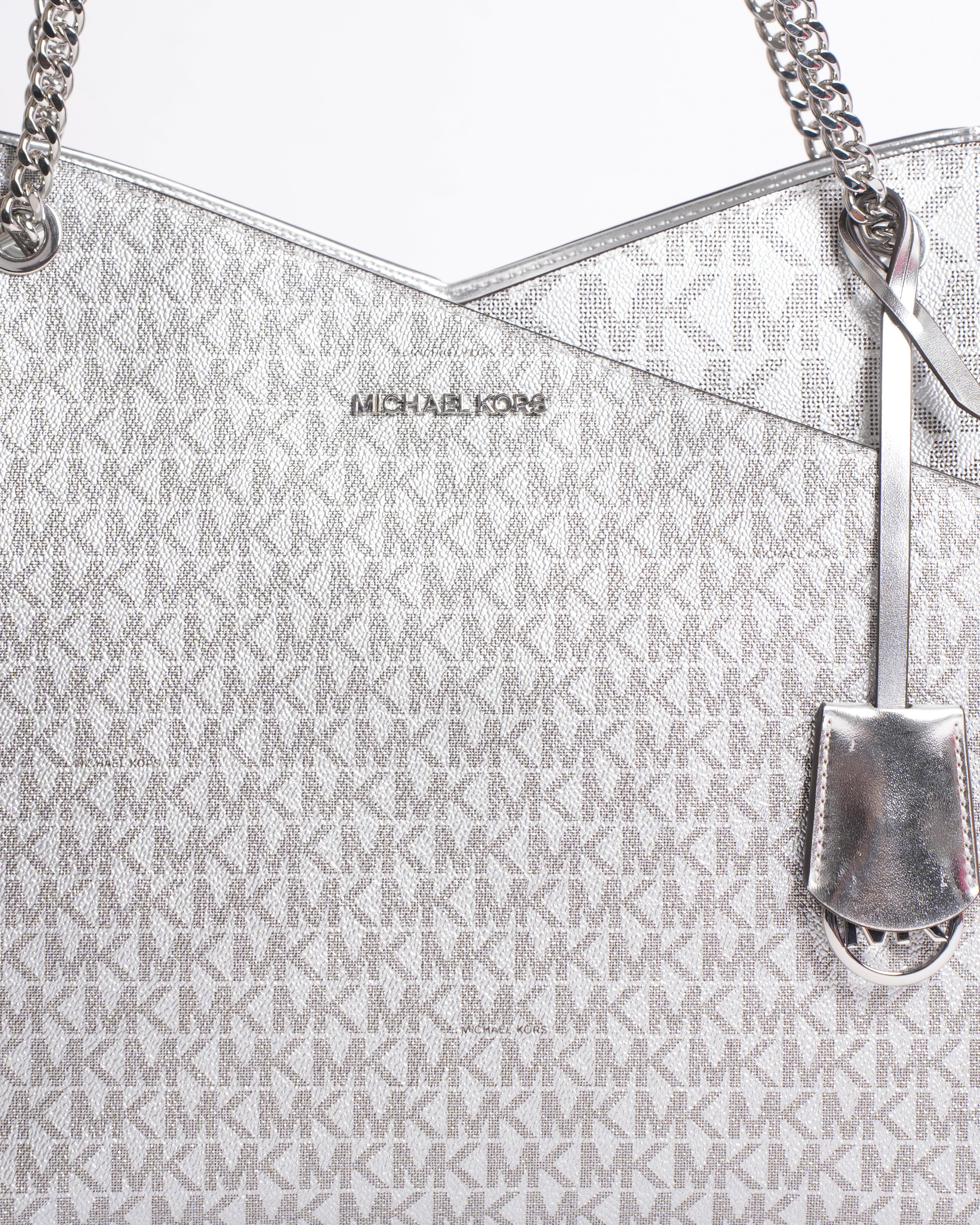 New Michael Kors Large Tote in Signature Monogram Canvas