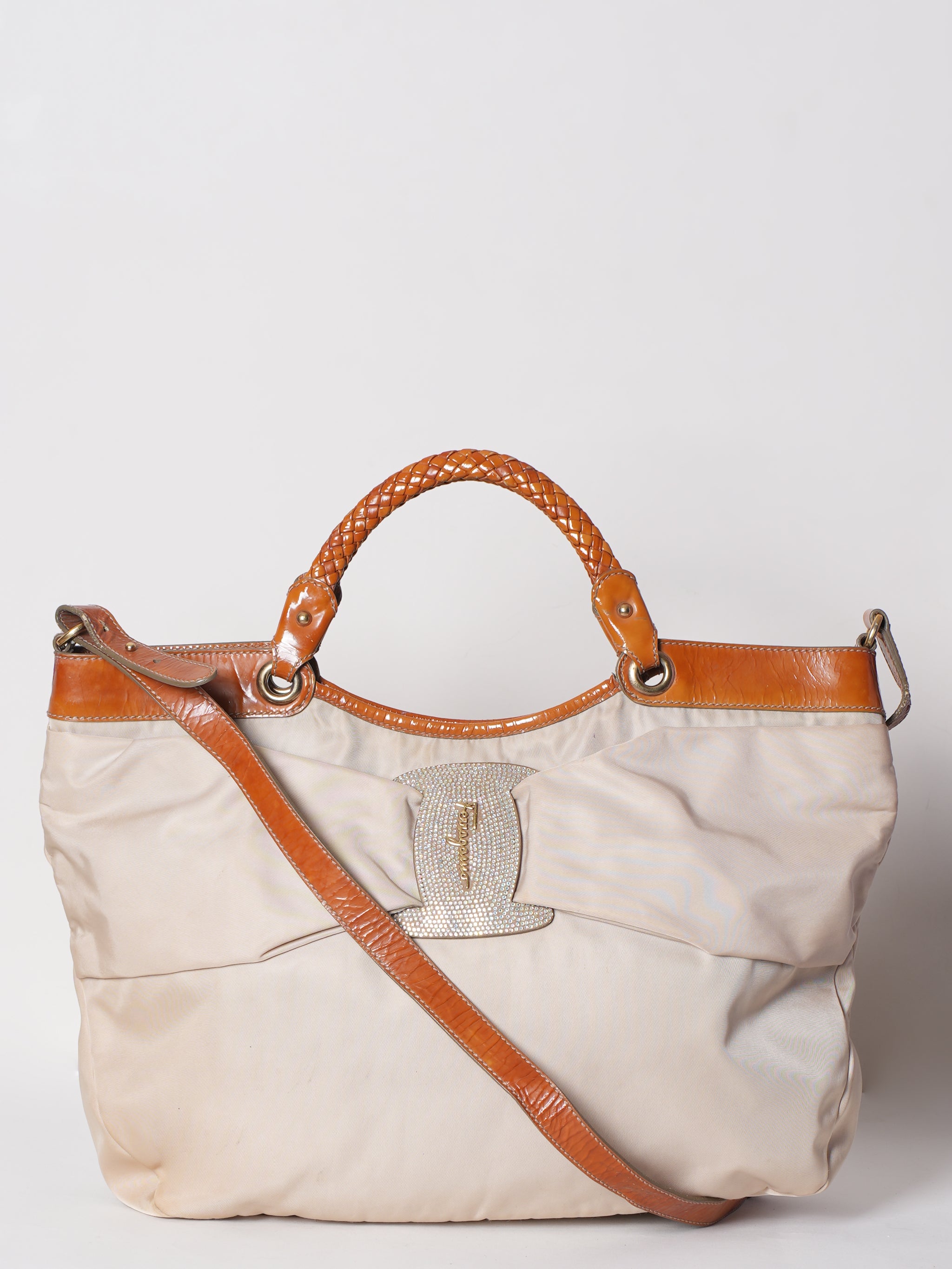 Salvatore ferragamo beige bag online