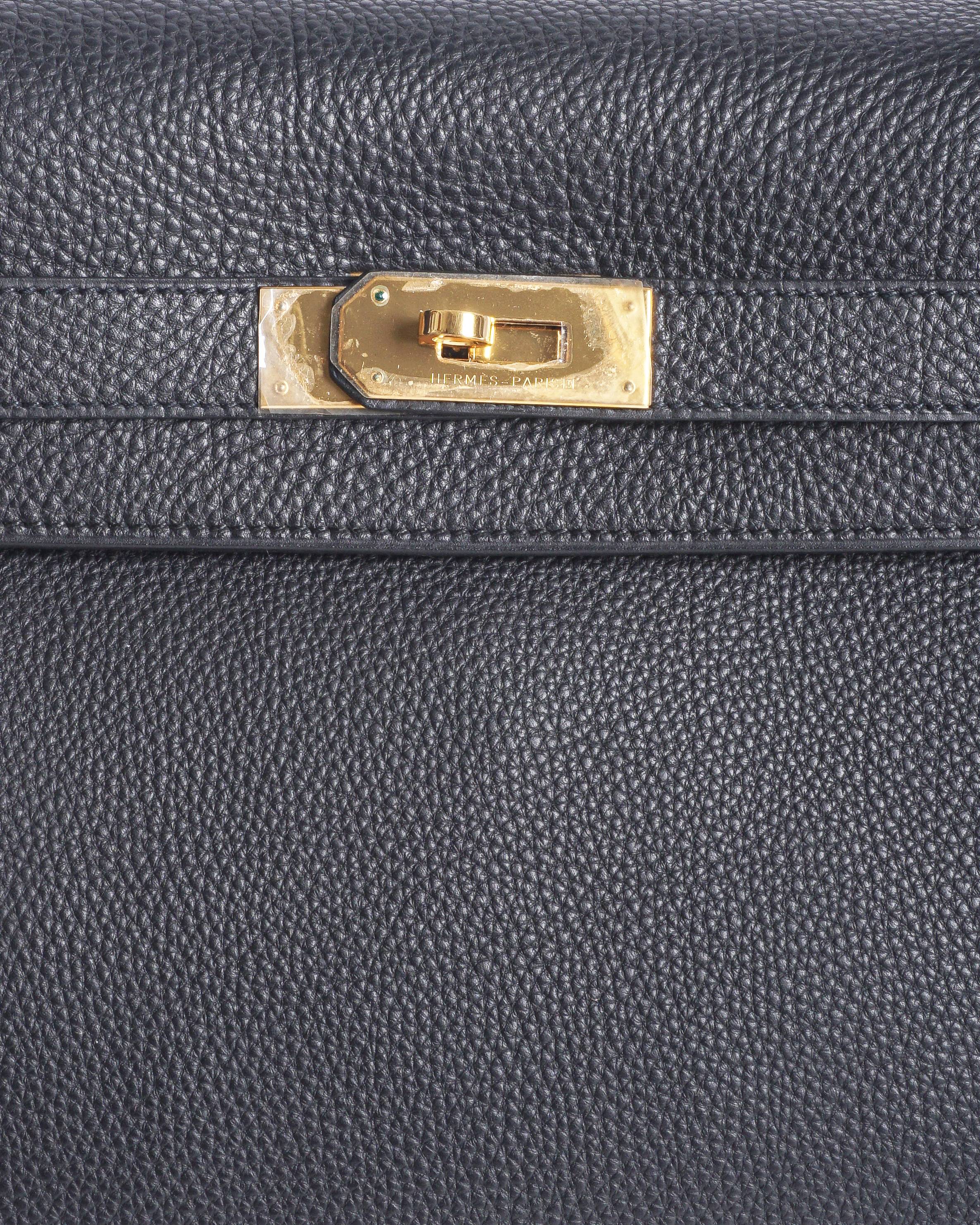 Hermès Kelly 42 Black Togo Leather Top Handle Bag
