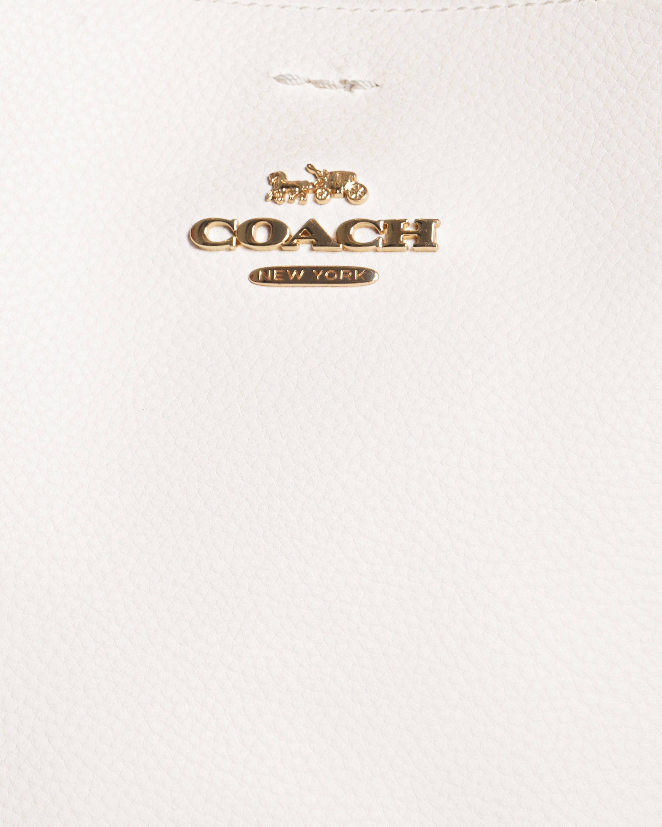 Coach town bucket bag in white pebble leather