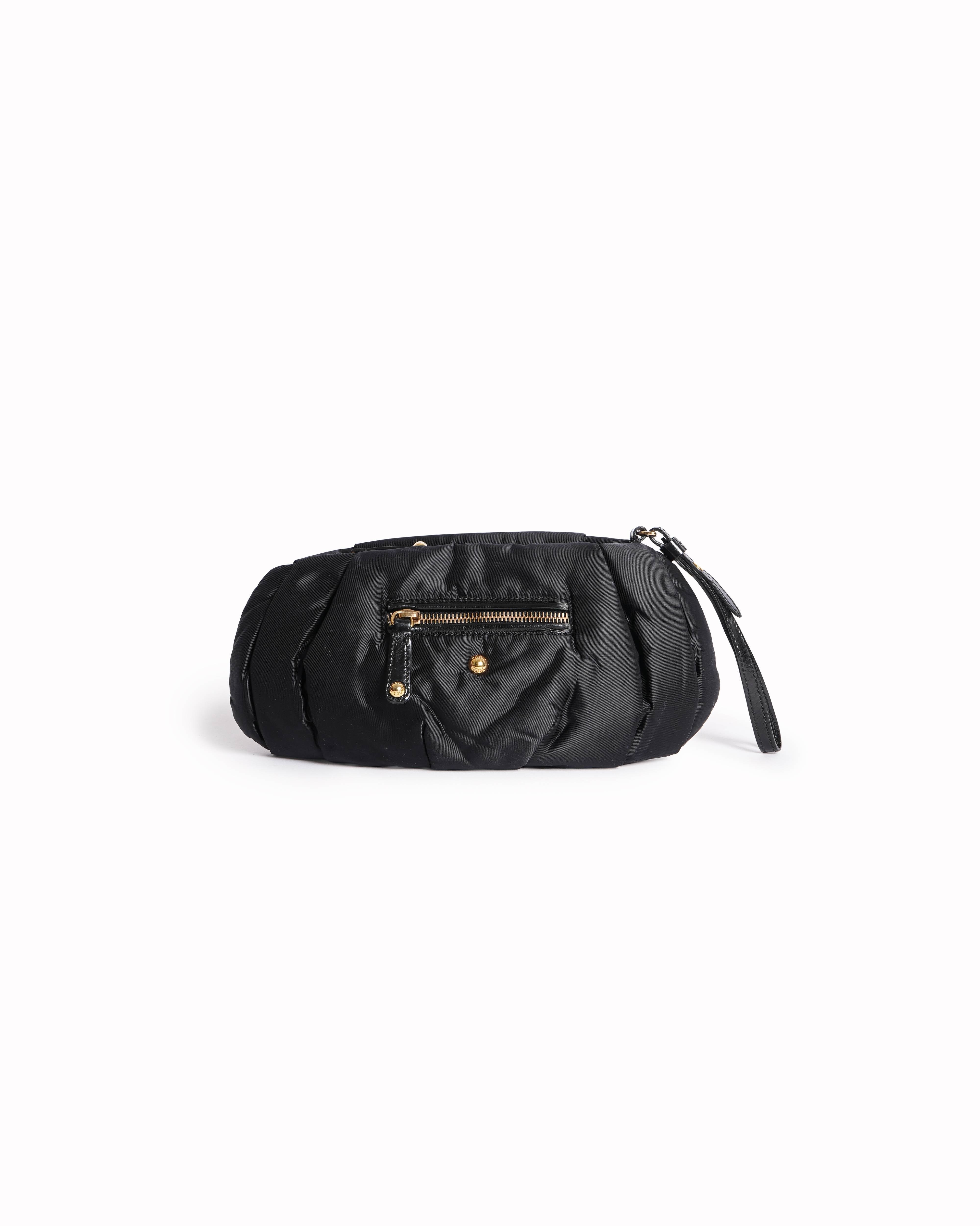 Tod's Women's Clutch Bag In Black