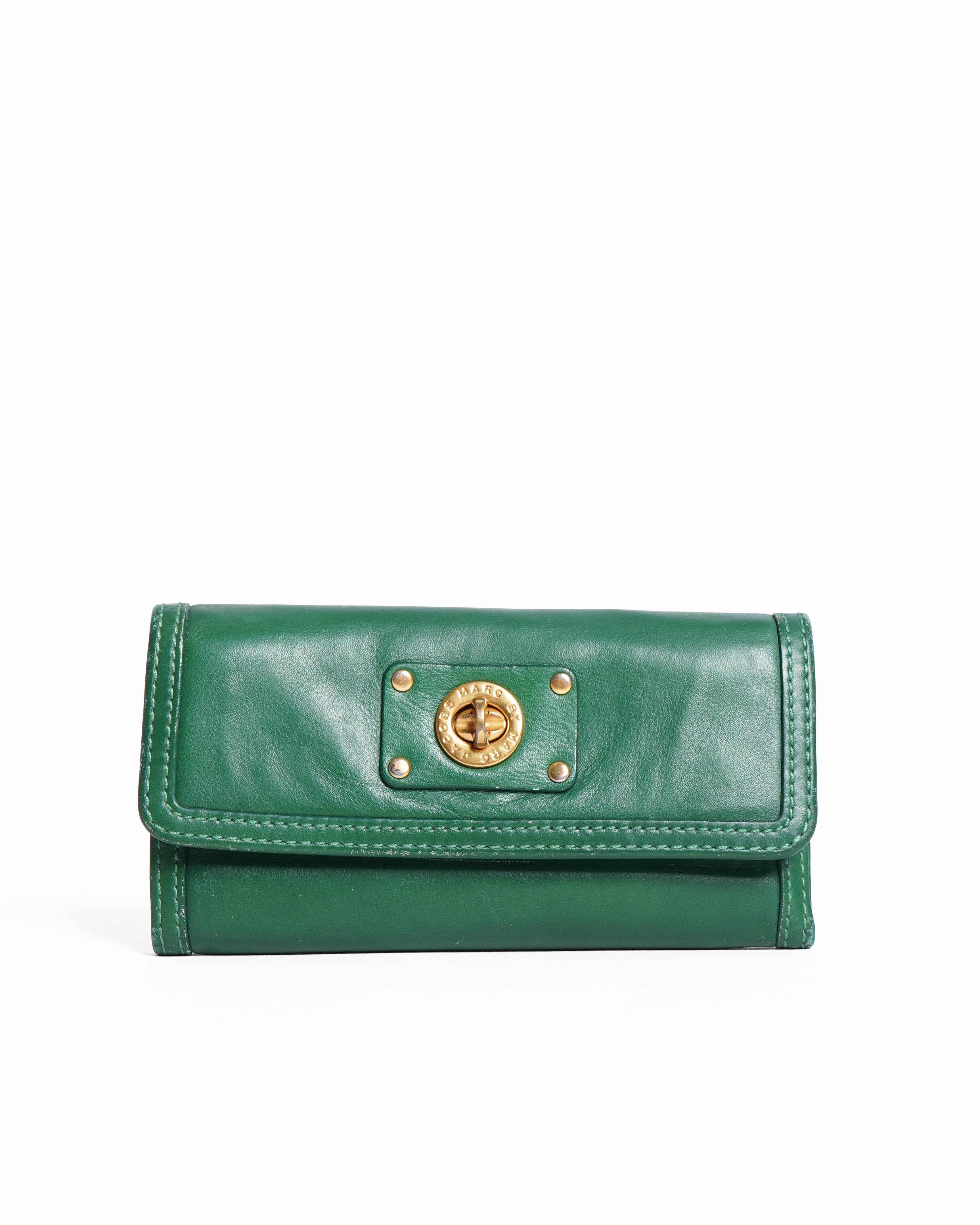 Marc by Marc Jacobs Trifold Cow Leather long wallet in green