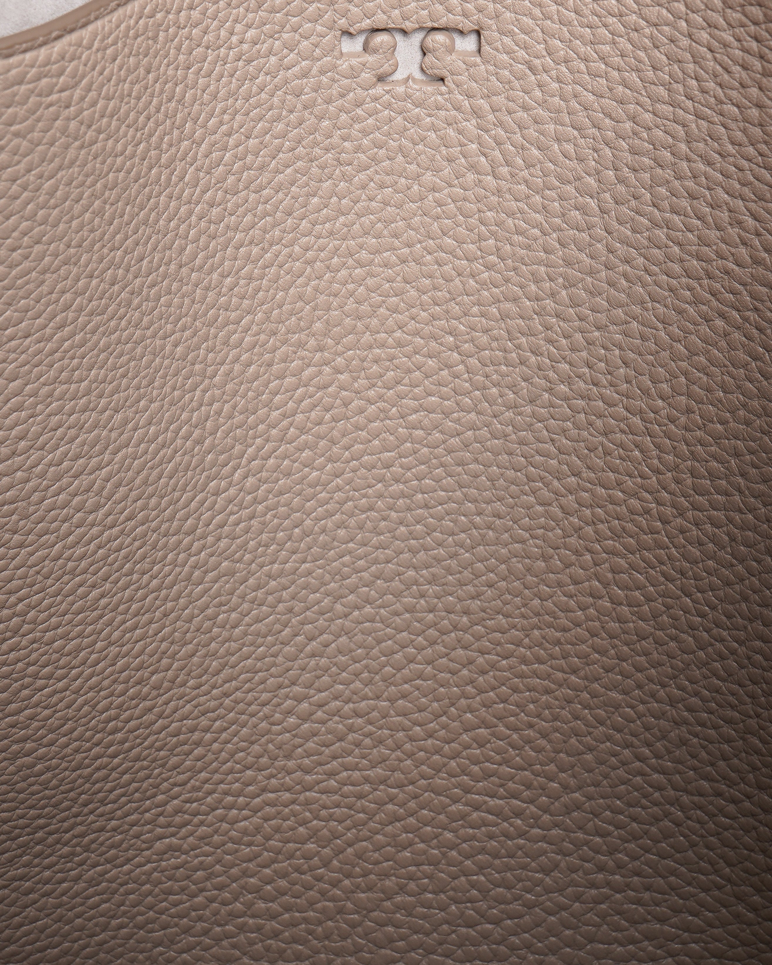 New Tory Burch McGraw Bucket Bag In Beige