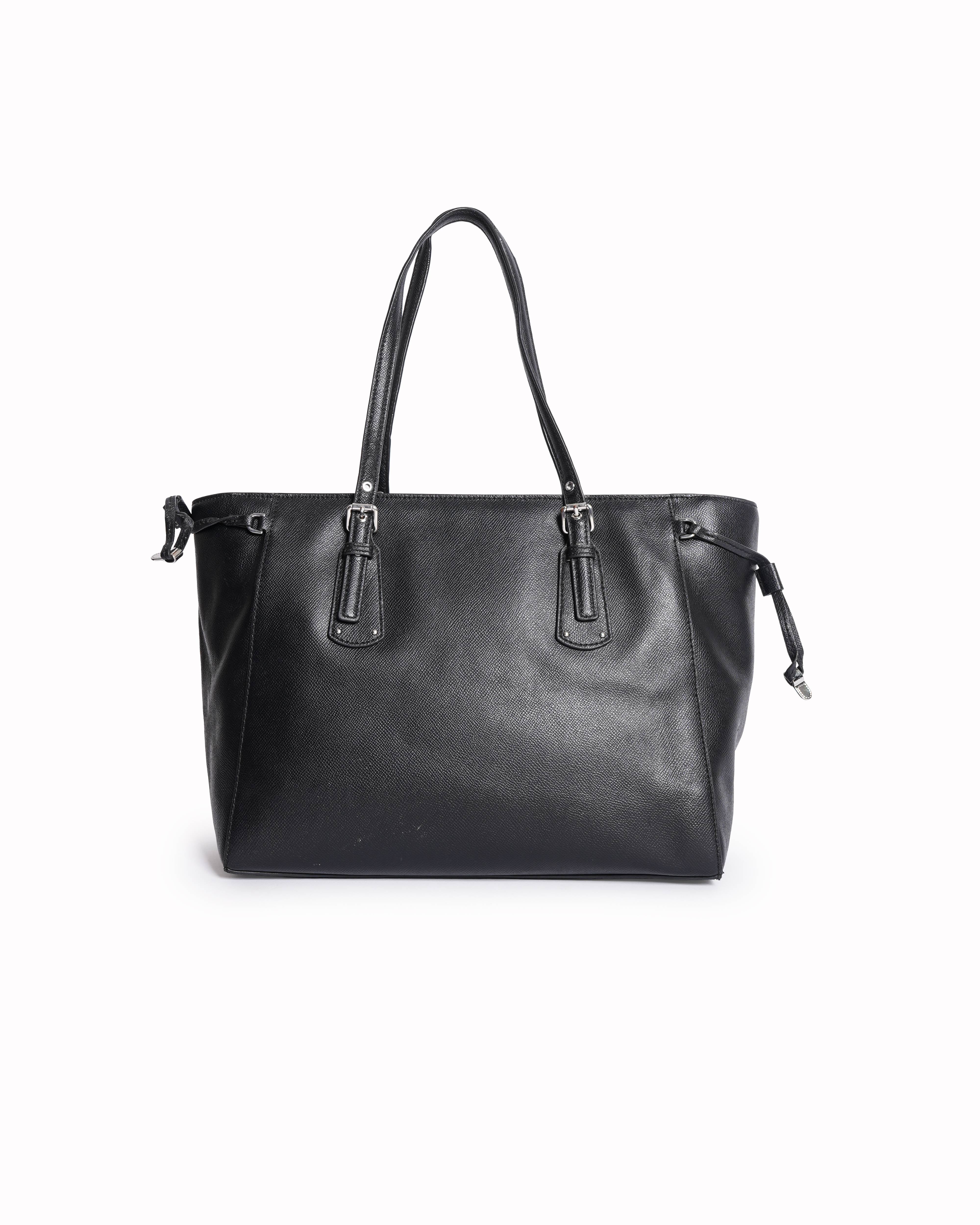 Michael Kors Voyager Tote In Black