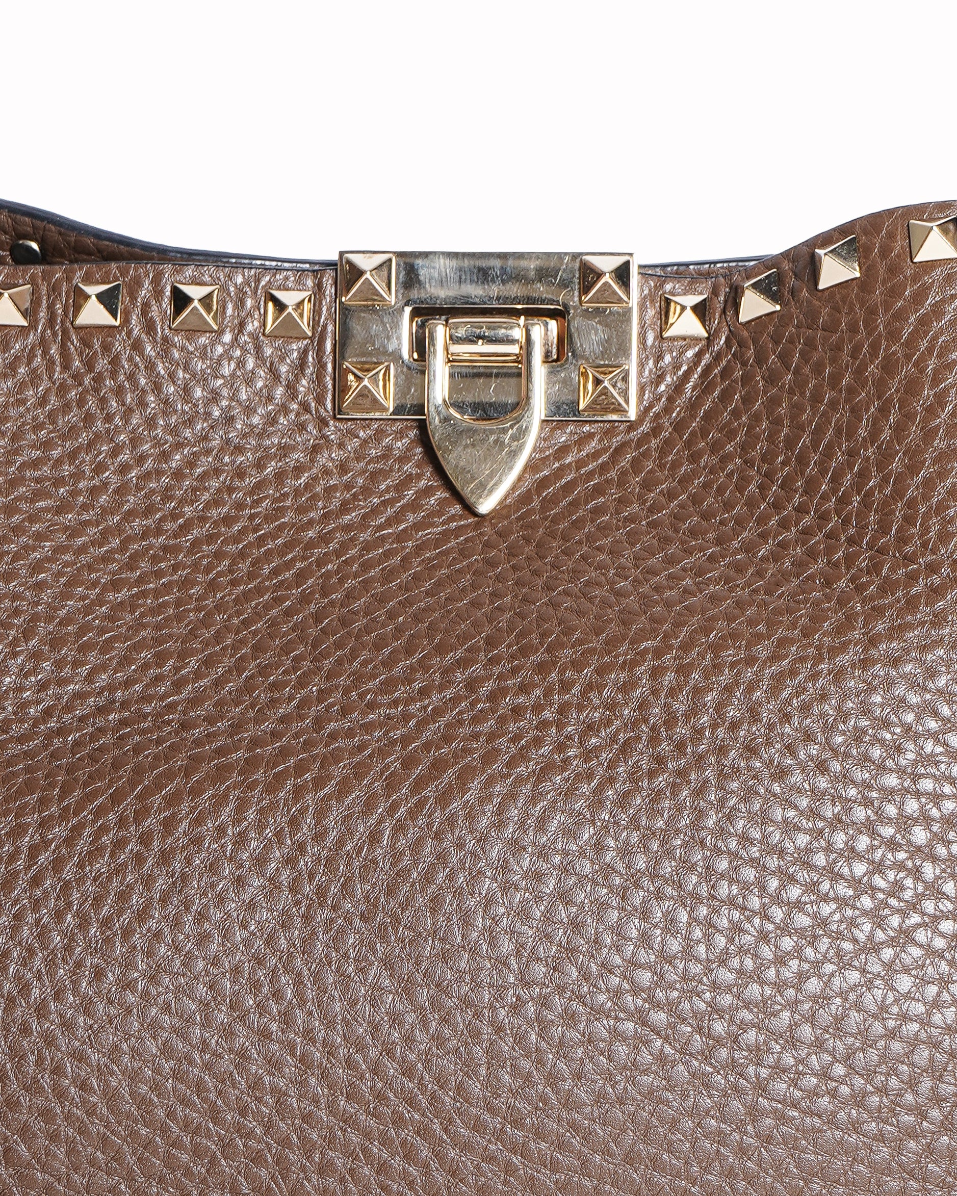 Valentino Garavani
Rockstud Hobo leather handbag