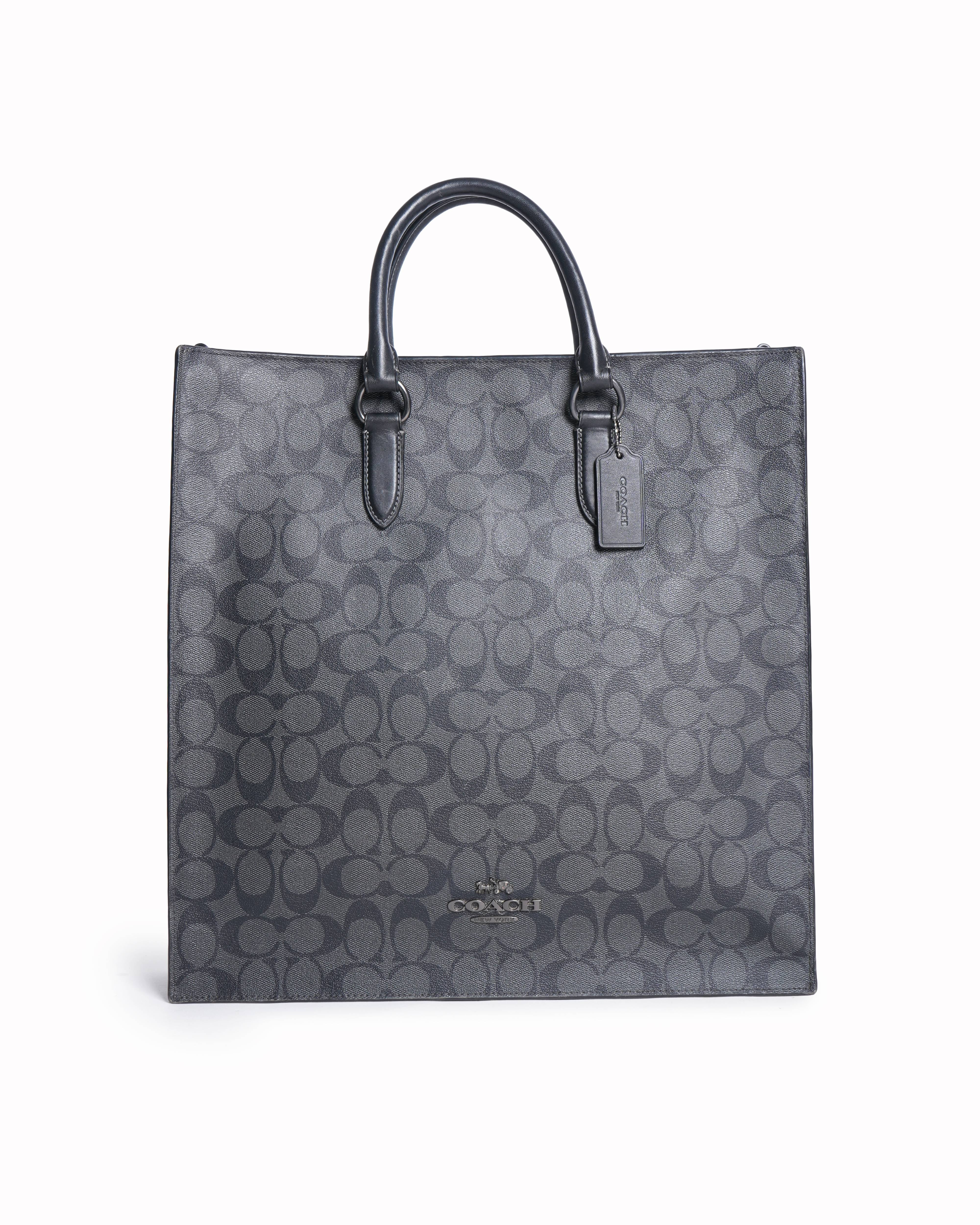 Coach dylan tote bag in black signature canvas
