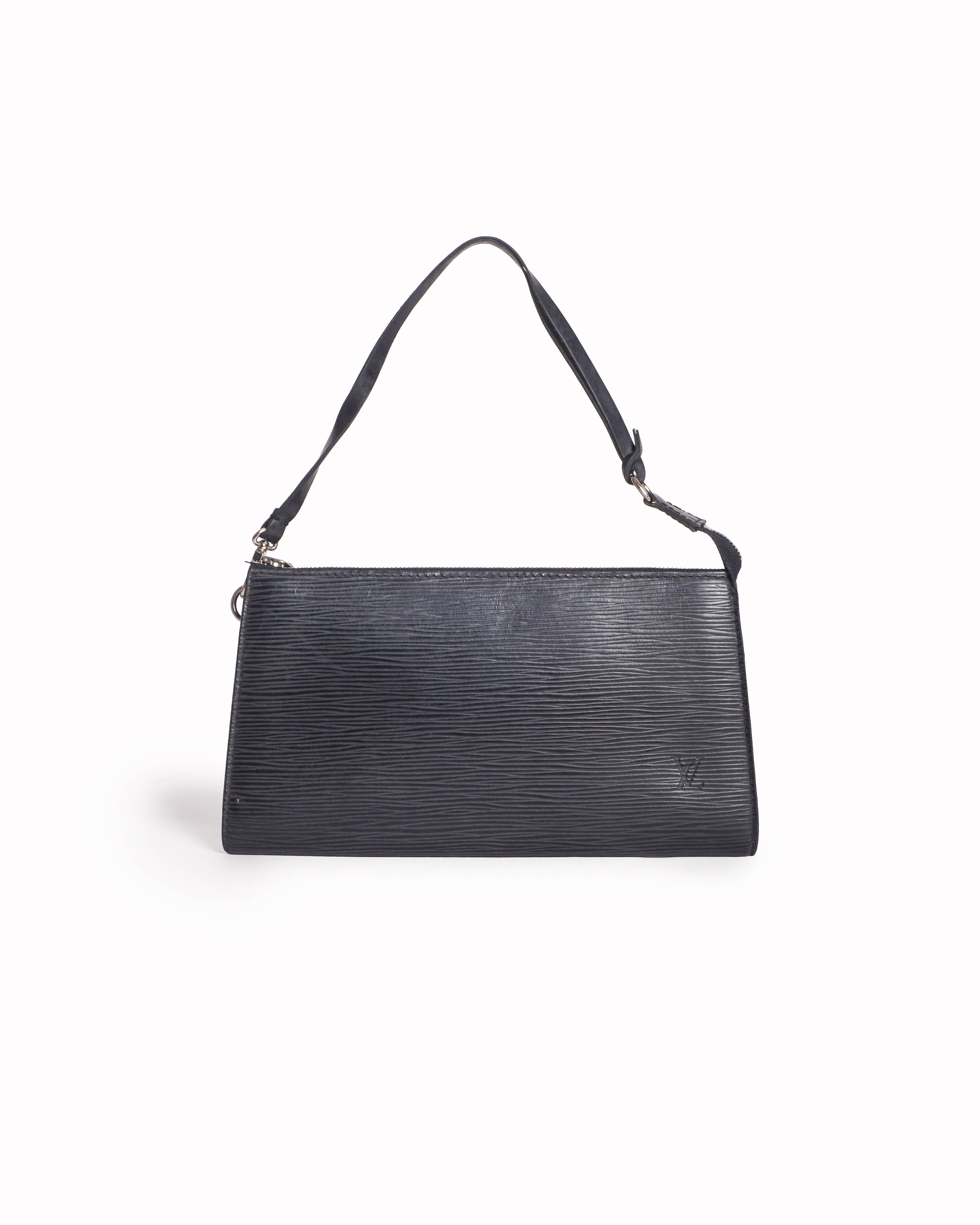 Louis Vuitton Black Epi Leather Pochette Shoulder Bag