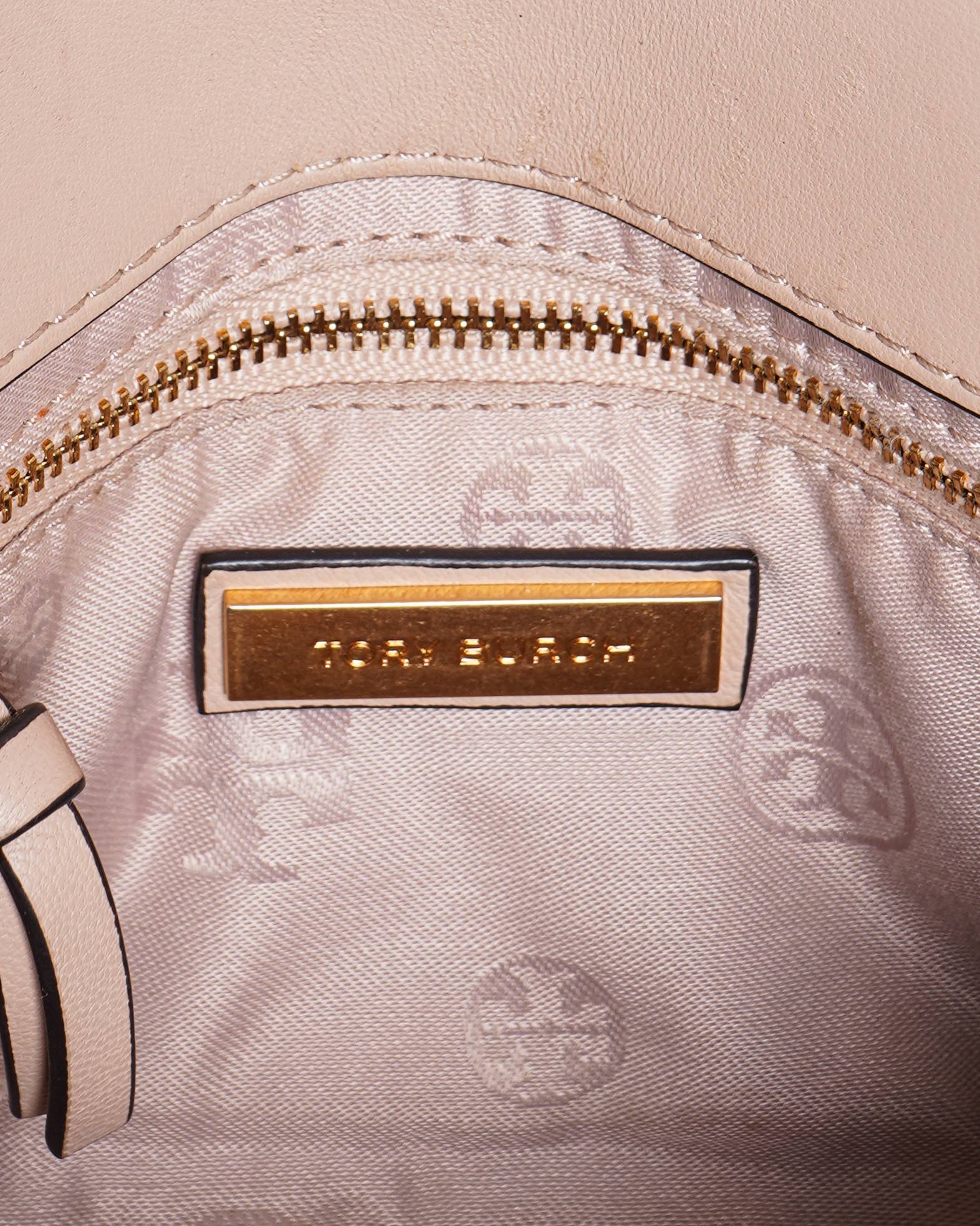 Tory Burch Quilted Fleming Convertible Shoulder Bag In Beige