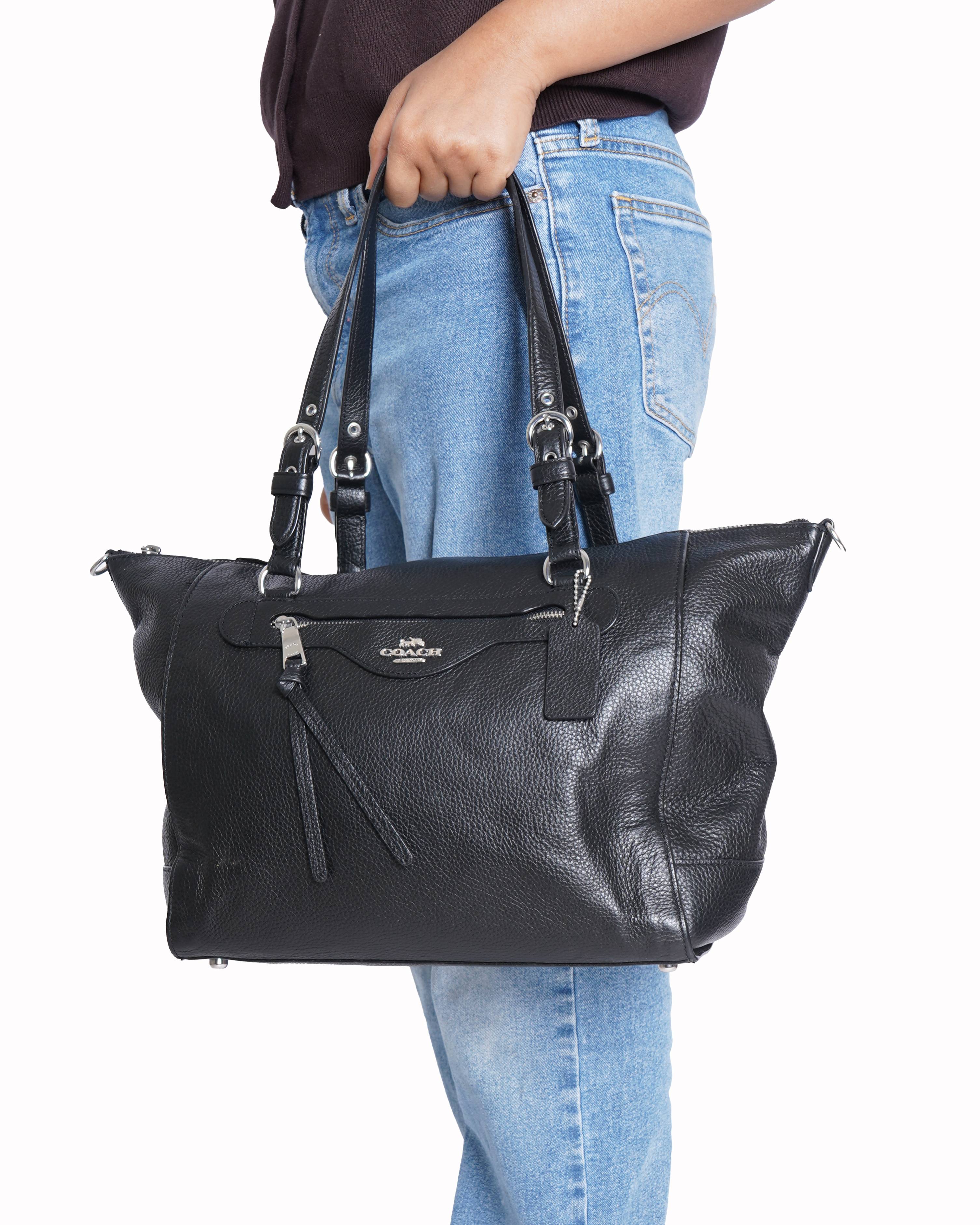 Coach Tote Bag In Black