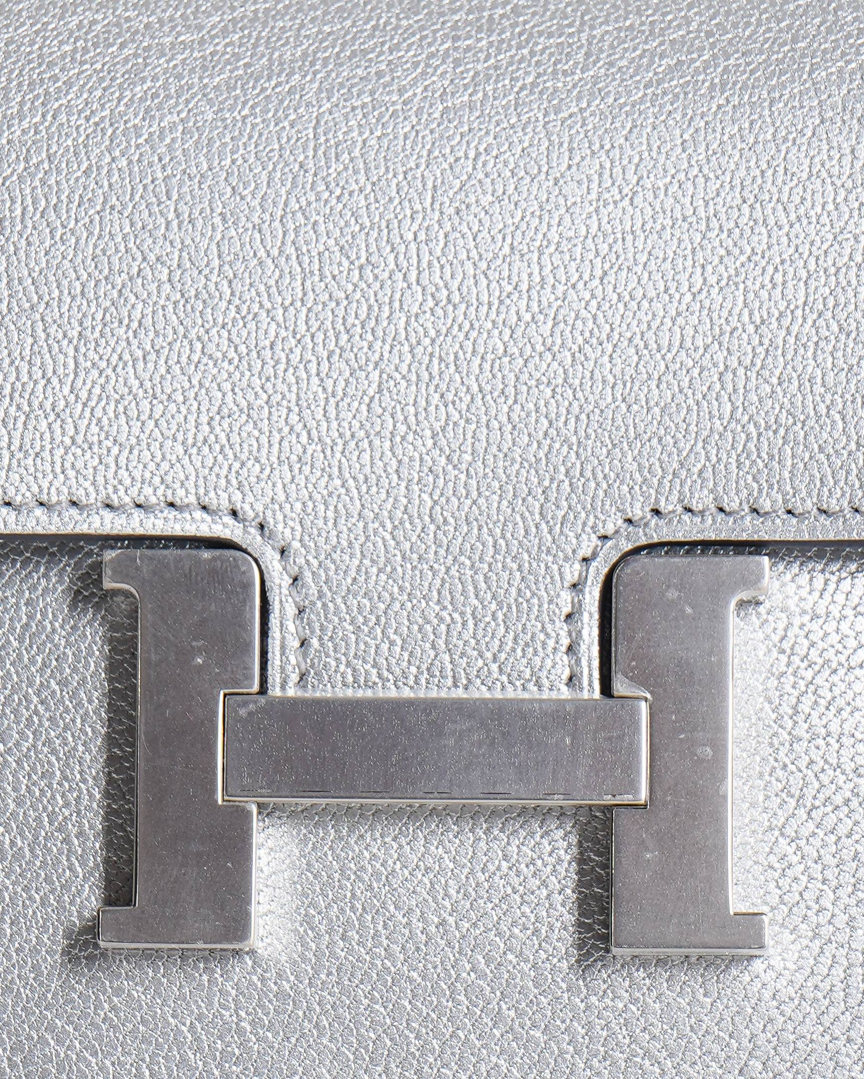 Hermès constance Slim wallet