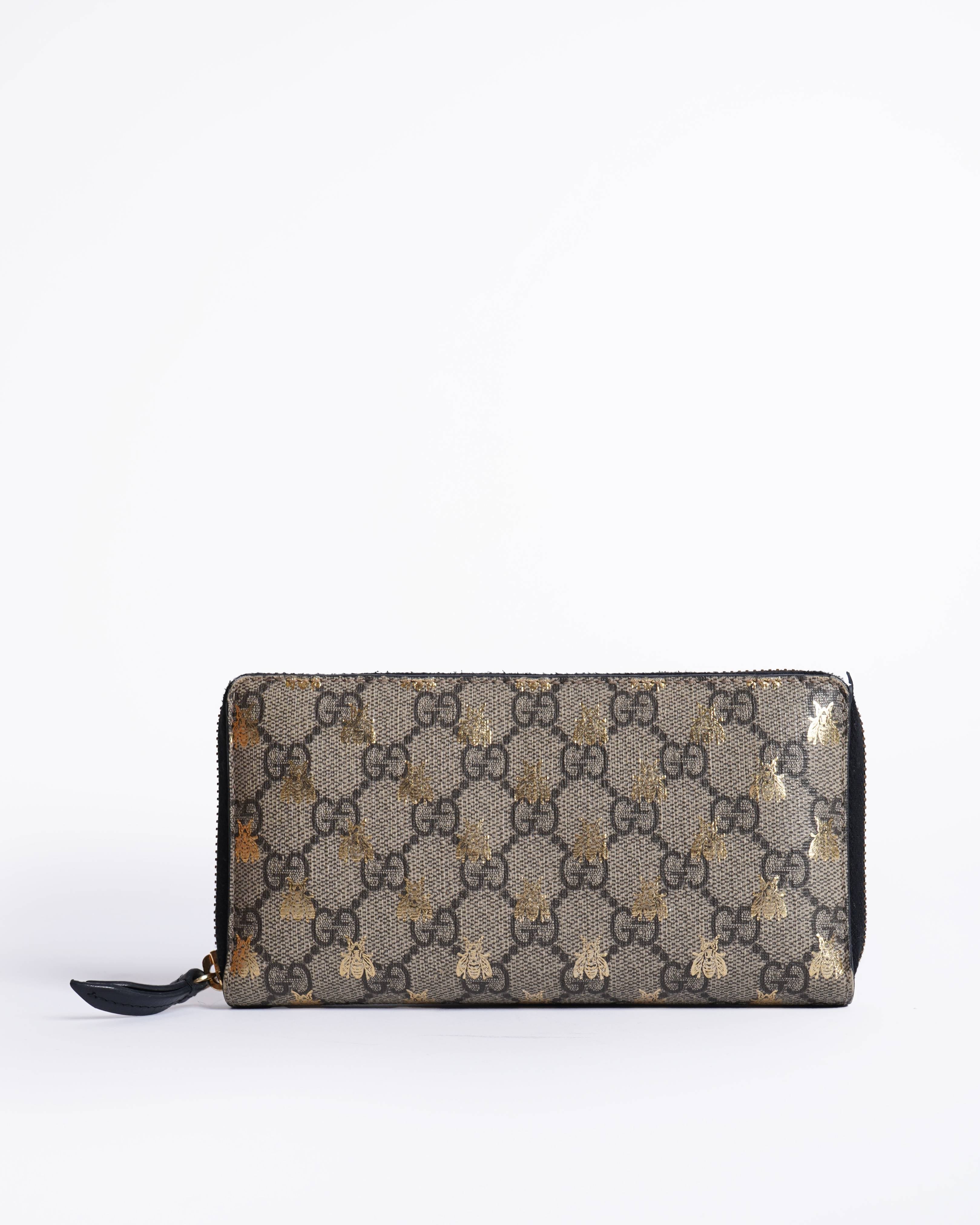 Gucci gg supreme bee bifold long wallet