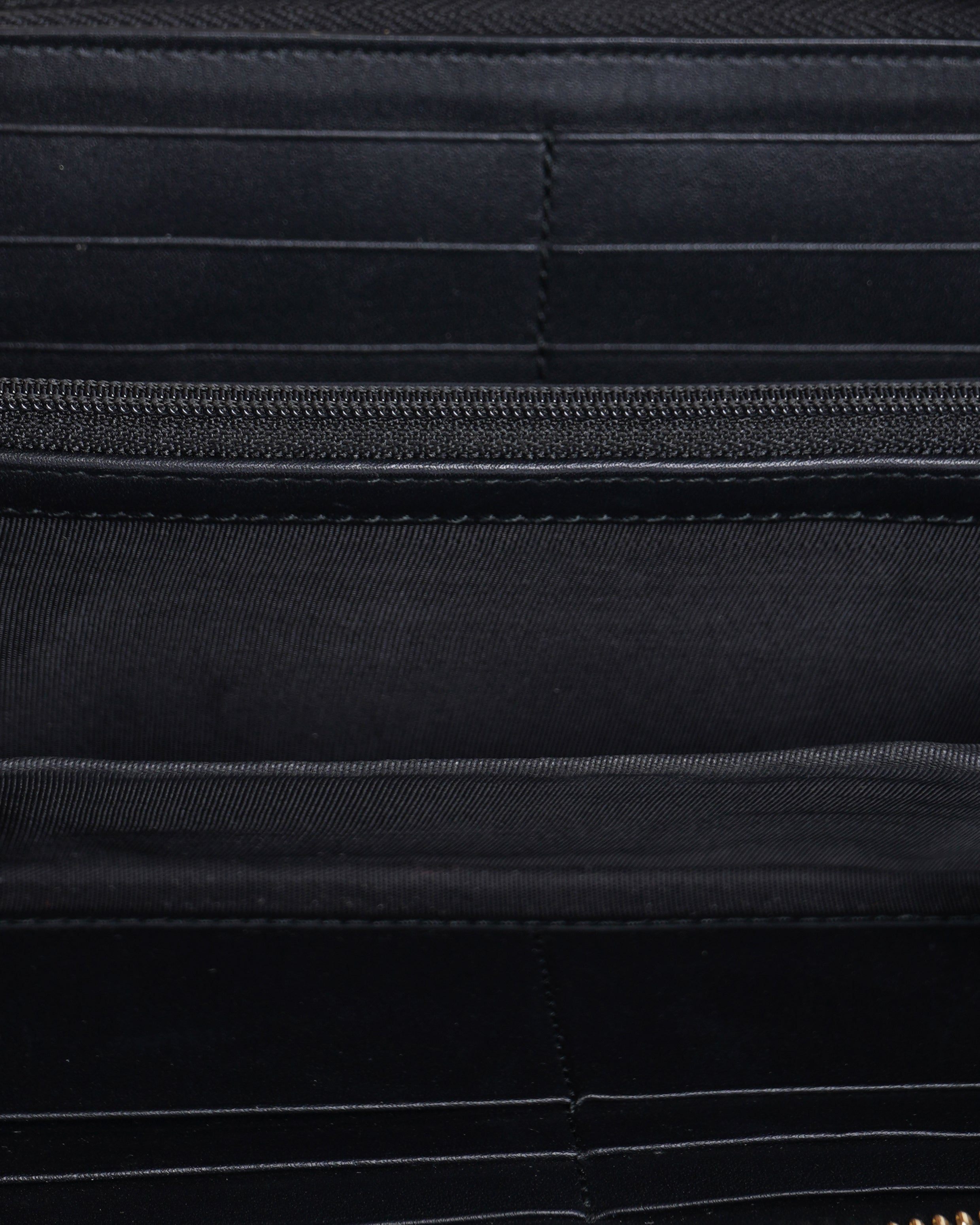 Gucci gg supreme bee bifold long wallet