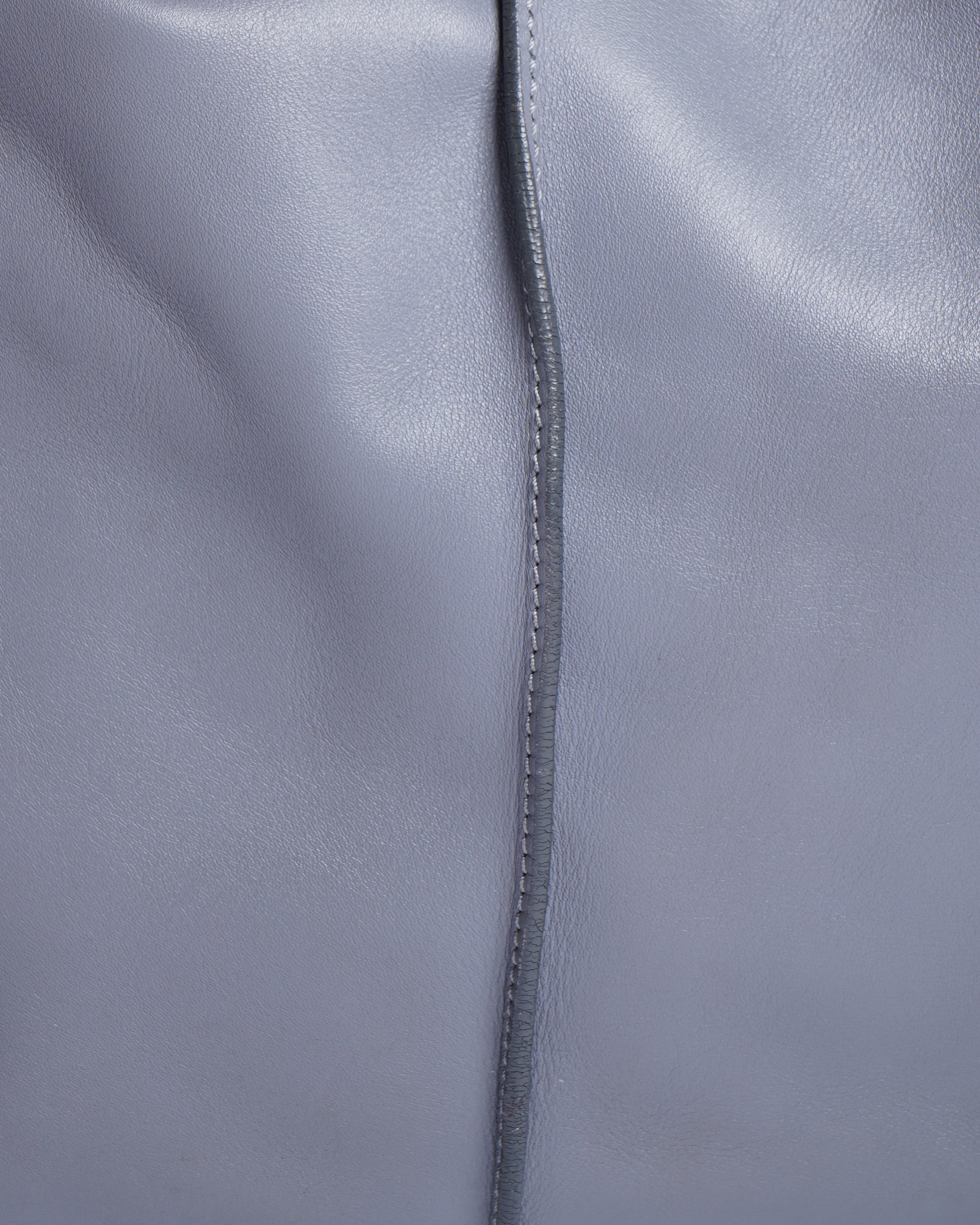 Tod's Grey Shoulder Bags