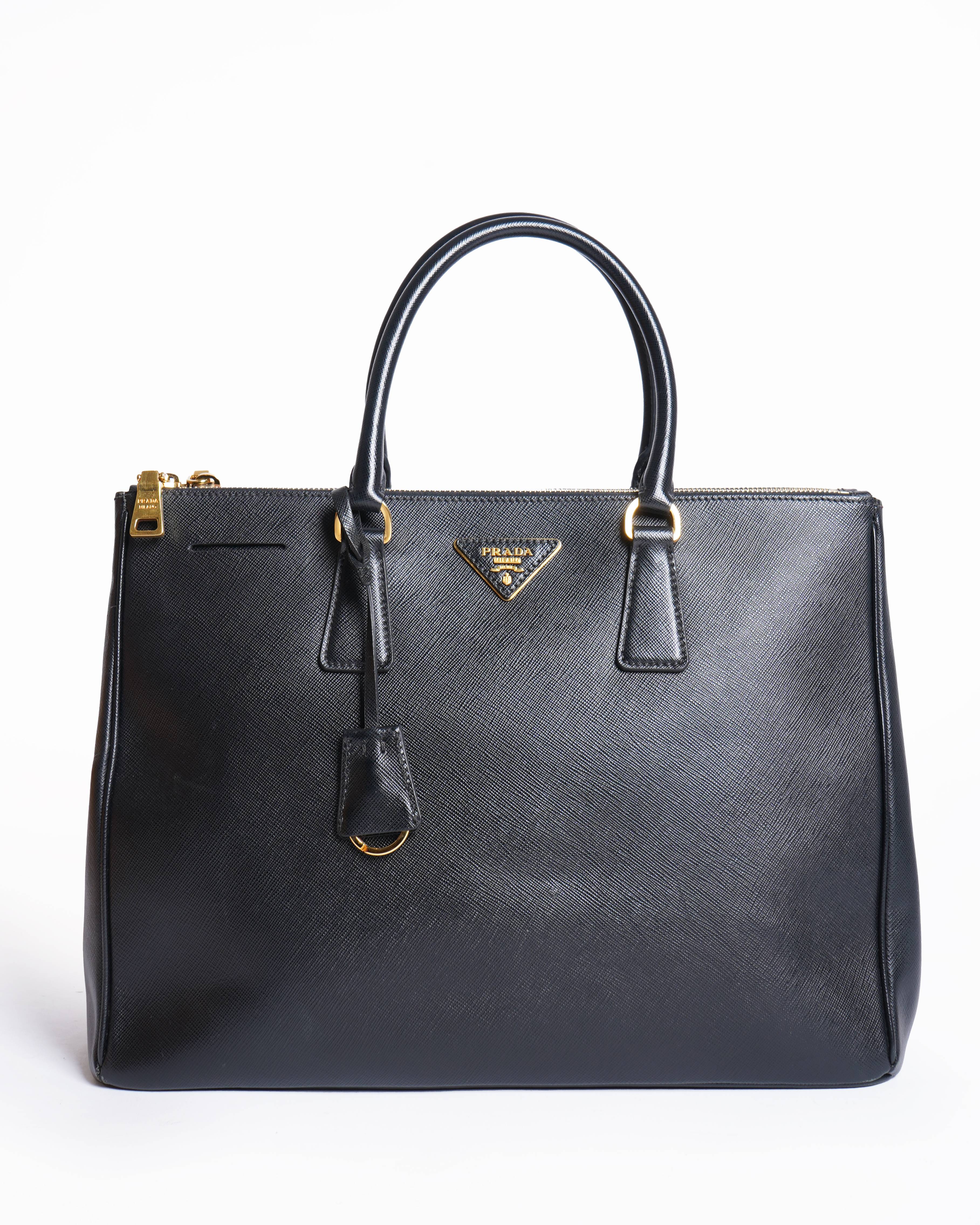 Prada saffiano large galleria tote bag in black